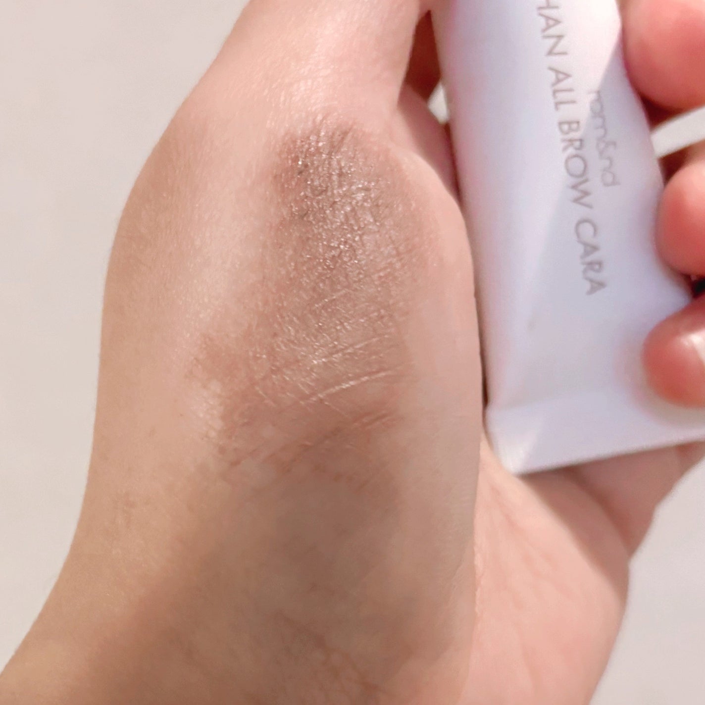 ニュアンスアイブローマスカラ/インテグレート/眉マスカラを使ったクチコミ(3枚目)