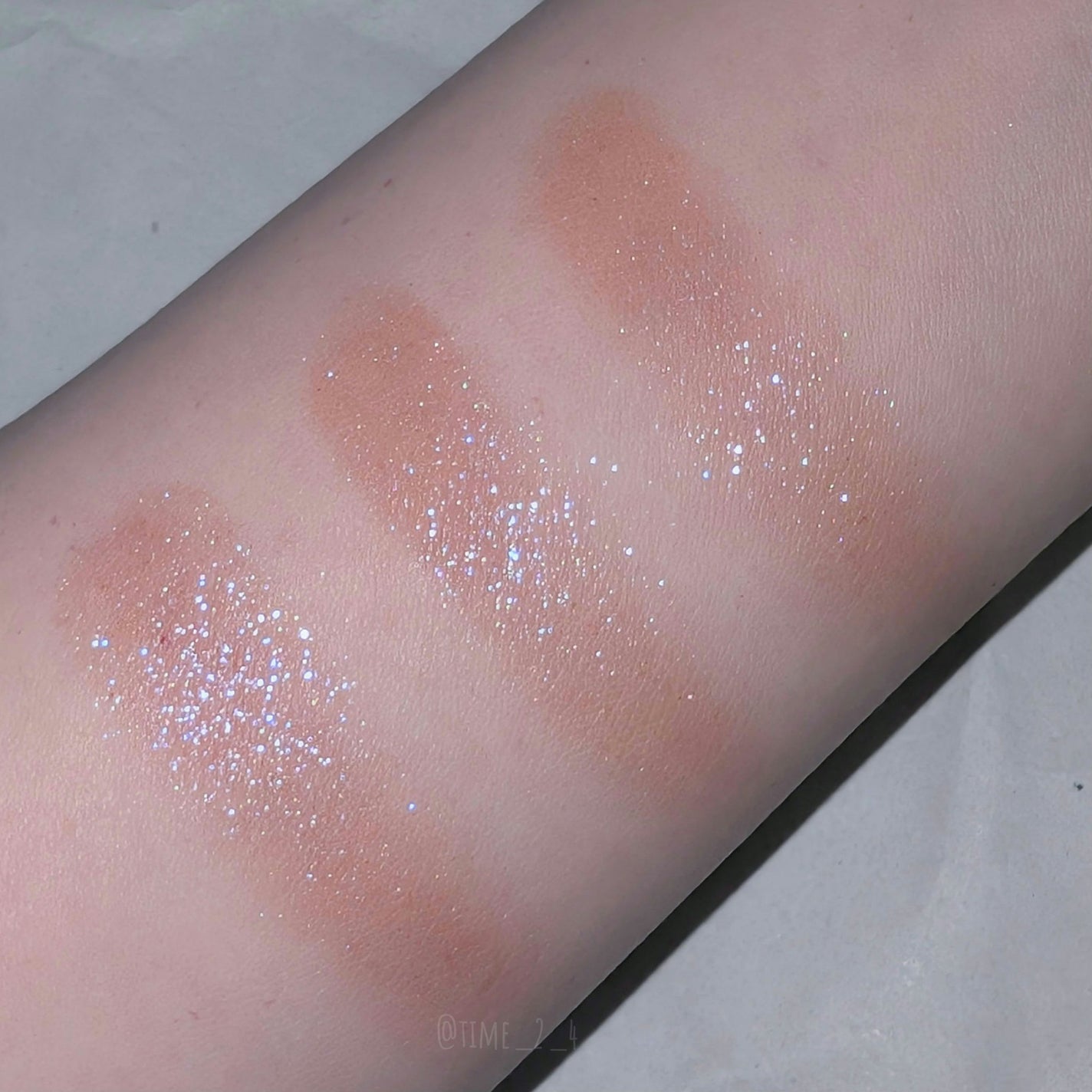 リキッド グリッター/DIDION/グリッターを使ったクチコミ(2枚目)