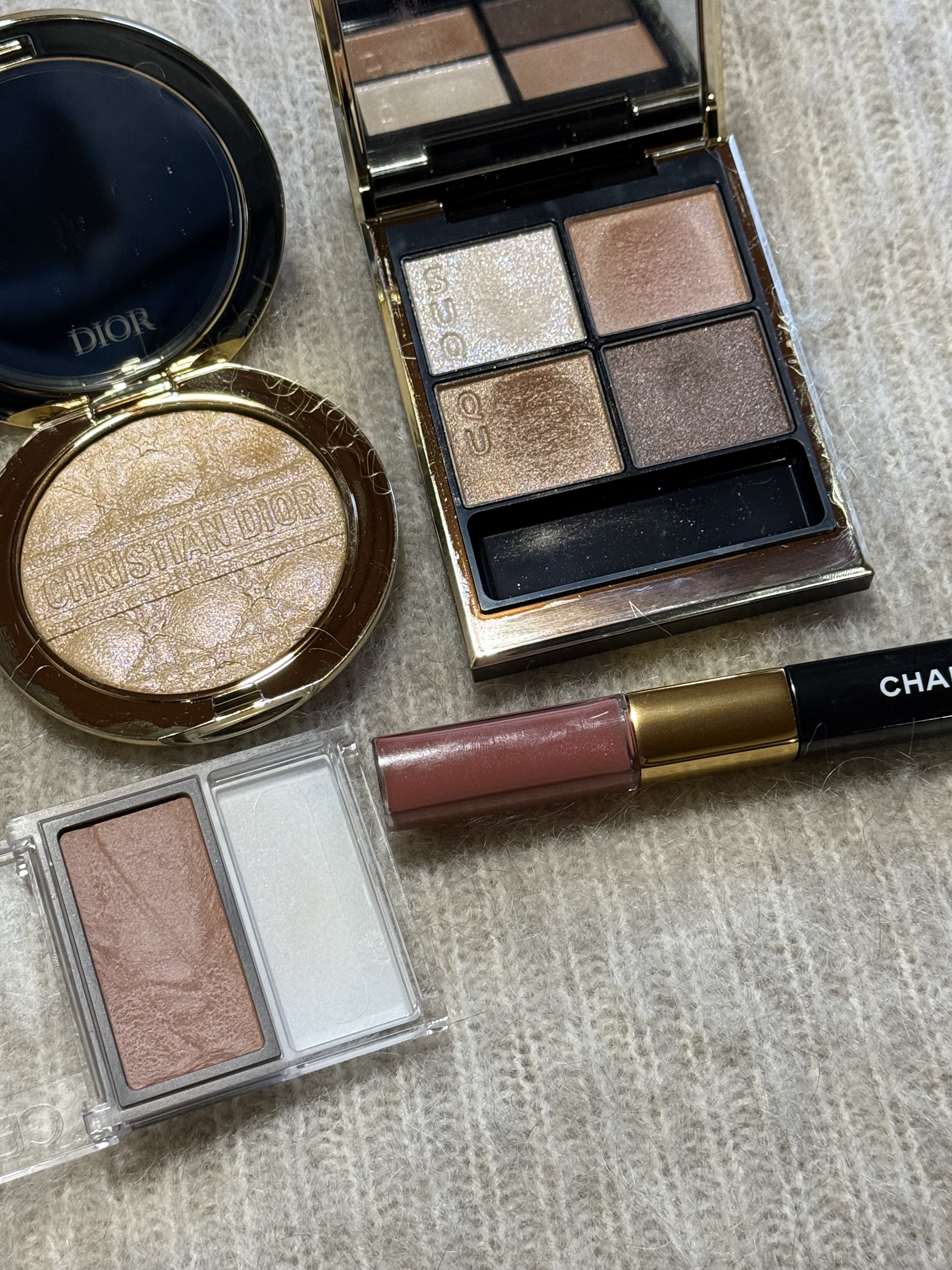 ディオールスキン フォーエヴァー グロウ ルミナイザー（ホリデーコレクション 2025 限定品）/Dior/メイクアップを使ったクチコミ（3枚目）