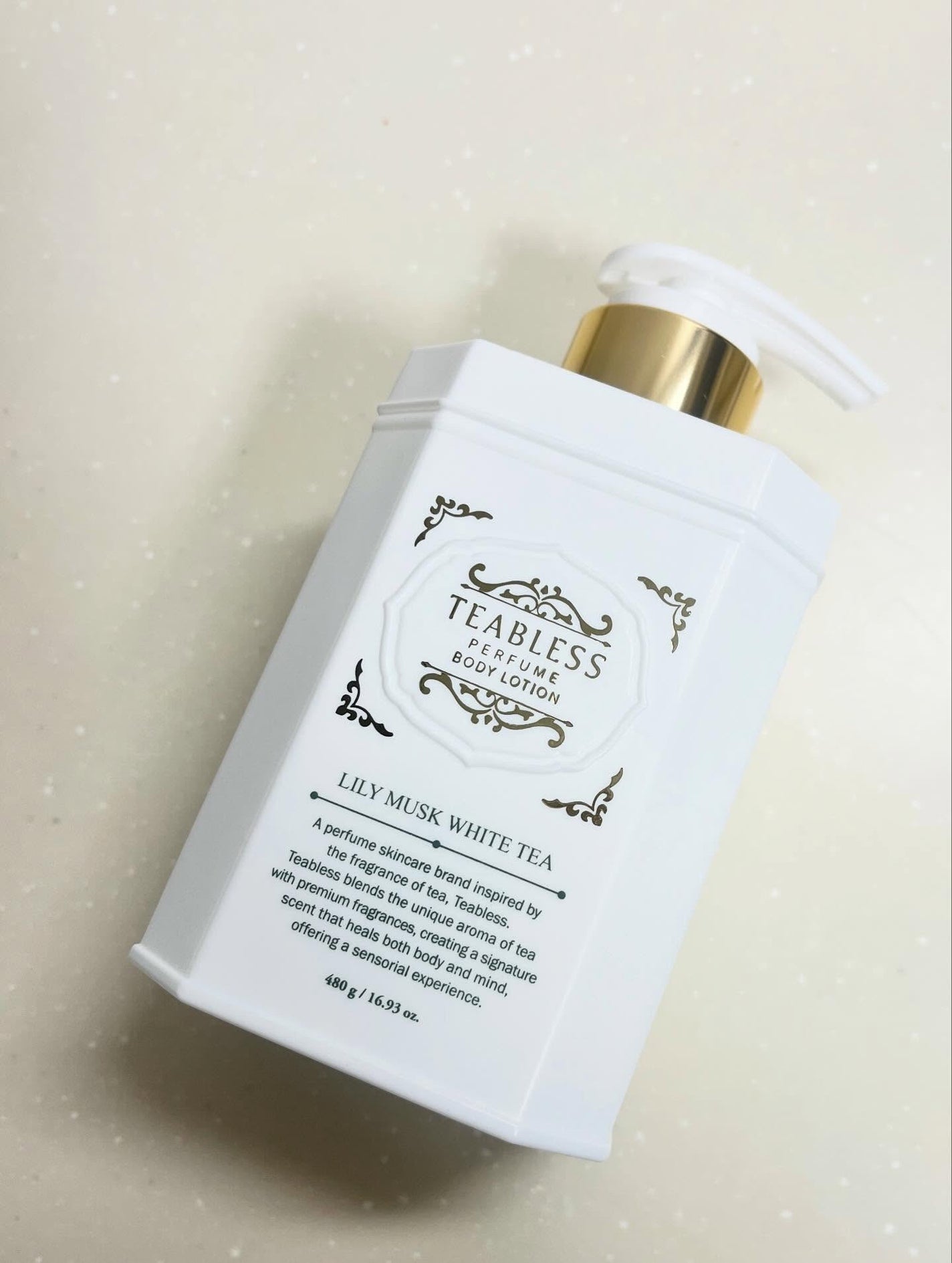 パフュームボディローション リリィムスクホワイトティー/TEABLESS/ボディローションを使ったクチコミ(2枚目)