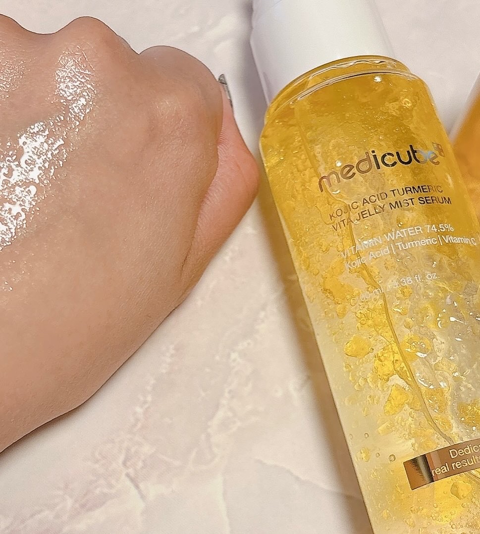 コウジ酸ビタゼリーセラムミスト/MEDICUBE/美容液を使ったクチコミ（3枚目）