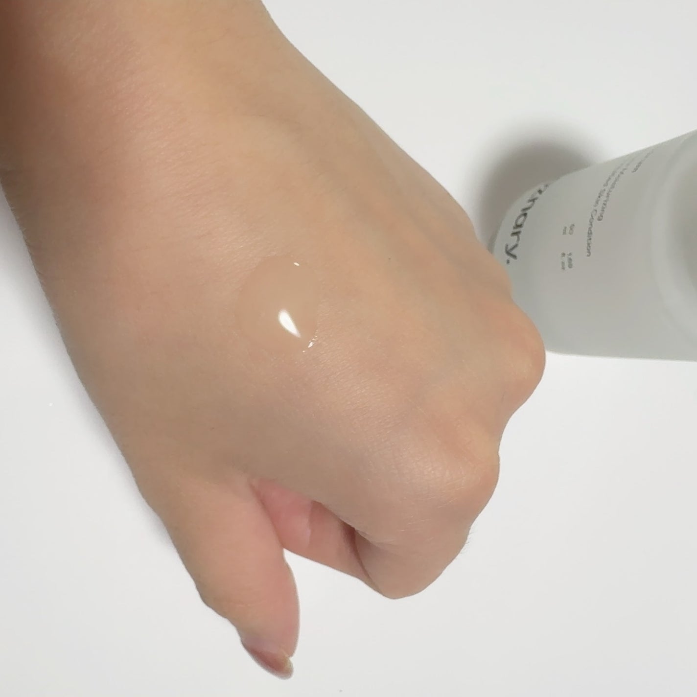 naru on LIPS 「オーズナリーで肌のキメを整えよう〜🖤@papacos.jp様か..」(4枚目)