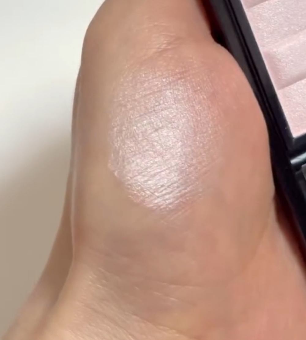 エクシア AL イリュージョン ヴェール 01 クリアピンク / ALBION