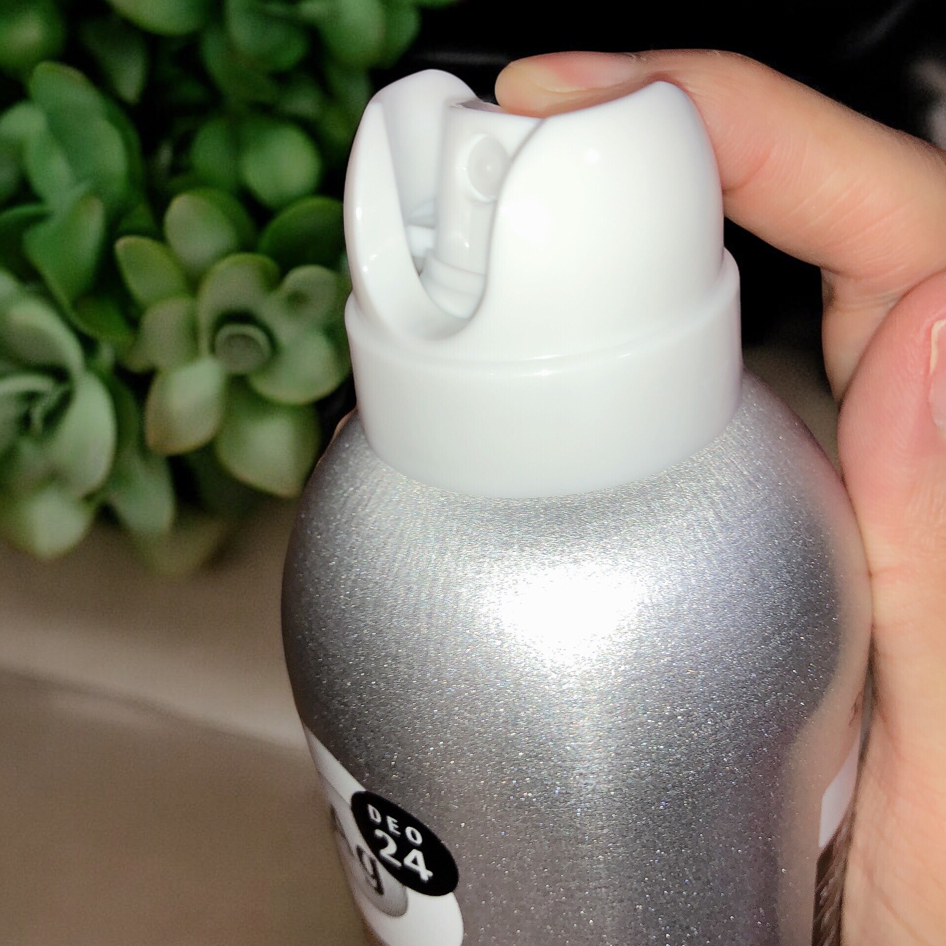 デオドラントスプレー（無香性）/エージーデオ24/デオドラント・制汗剤を使ったクチコミ（2枚目）