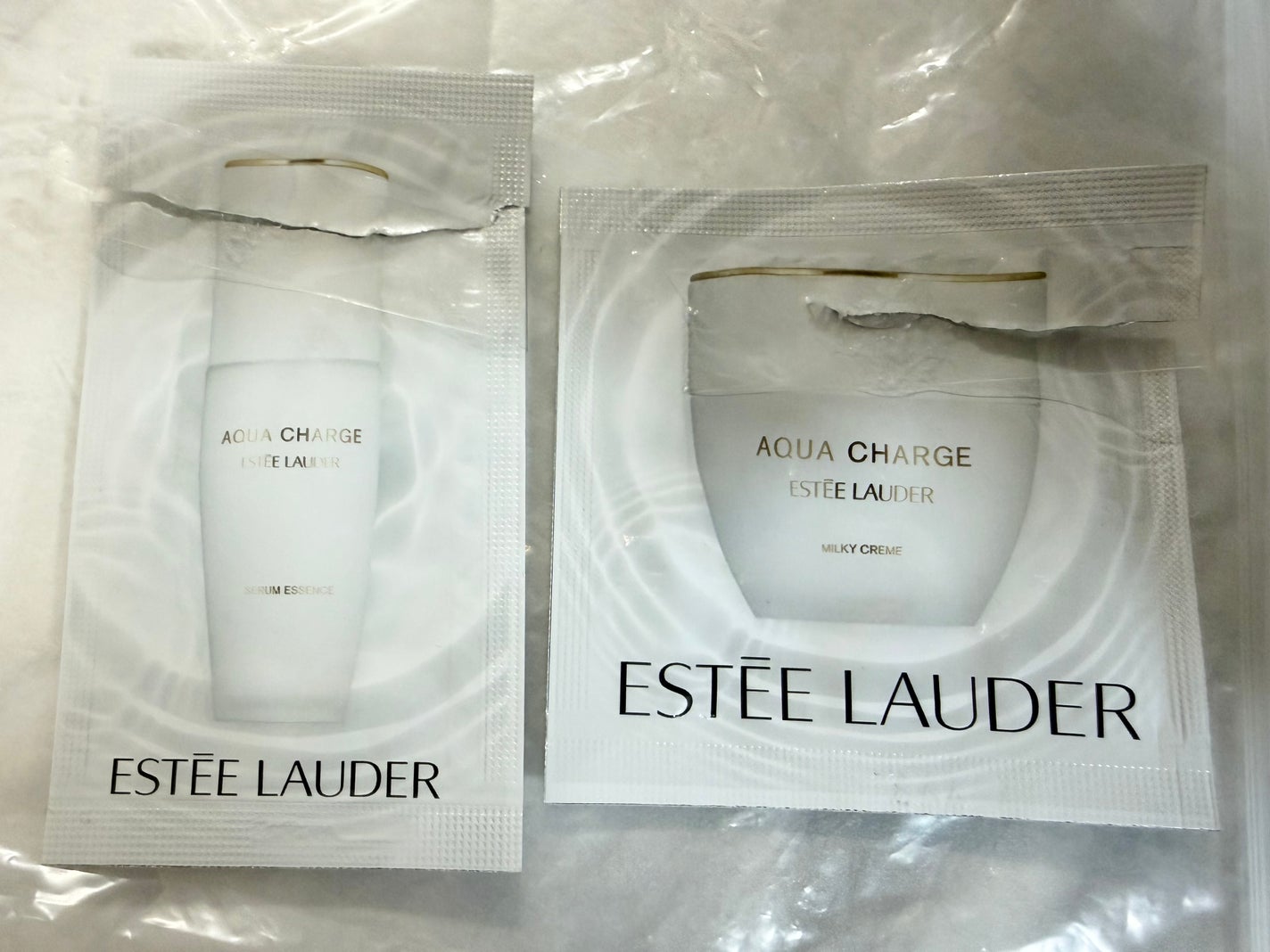 アクア チャージ 薬用 セラム エッセンス/ESTEE LAUDER/美容液を使ったクチコミ(1枚目)