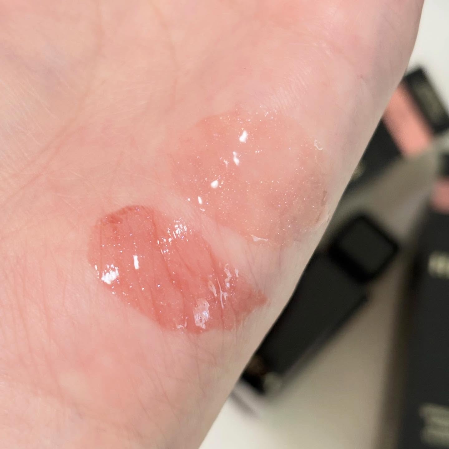 センシュアルヌードグロス/HERA/リップグロスを使ったクチコミ（2枚目）
