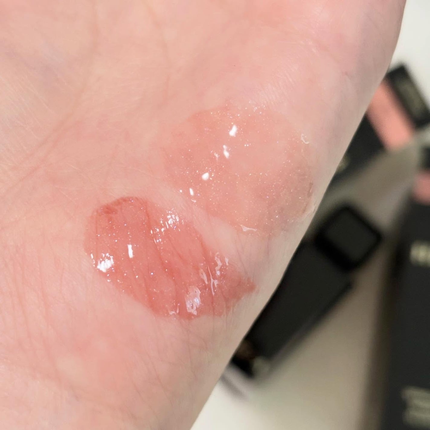 センシュアルヌードグロス/HERA/リップグロスを使ったクチコミ(2枚目)