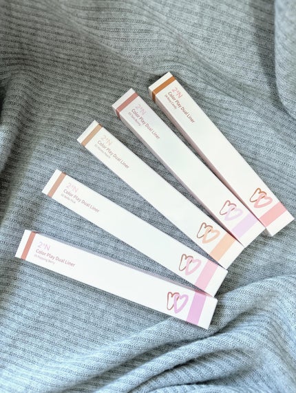 カラープレイデュアルライナー/2aN/スティックアイシャドウを使ったクチコミ(2枚目)