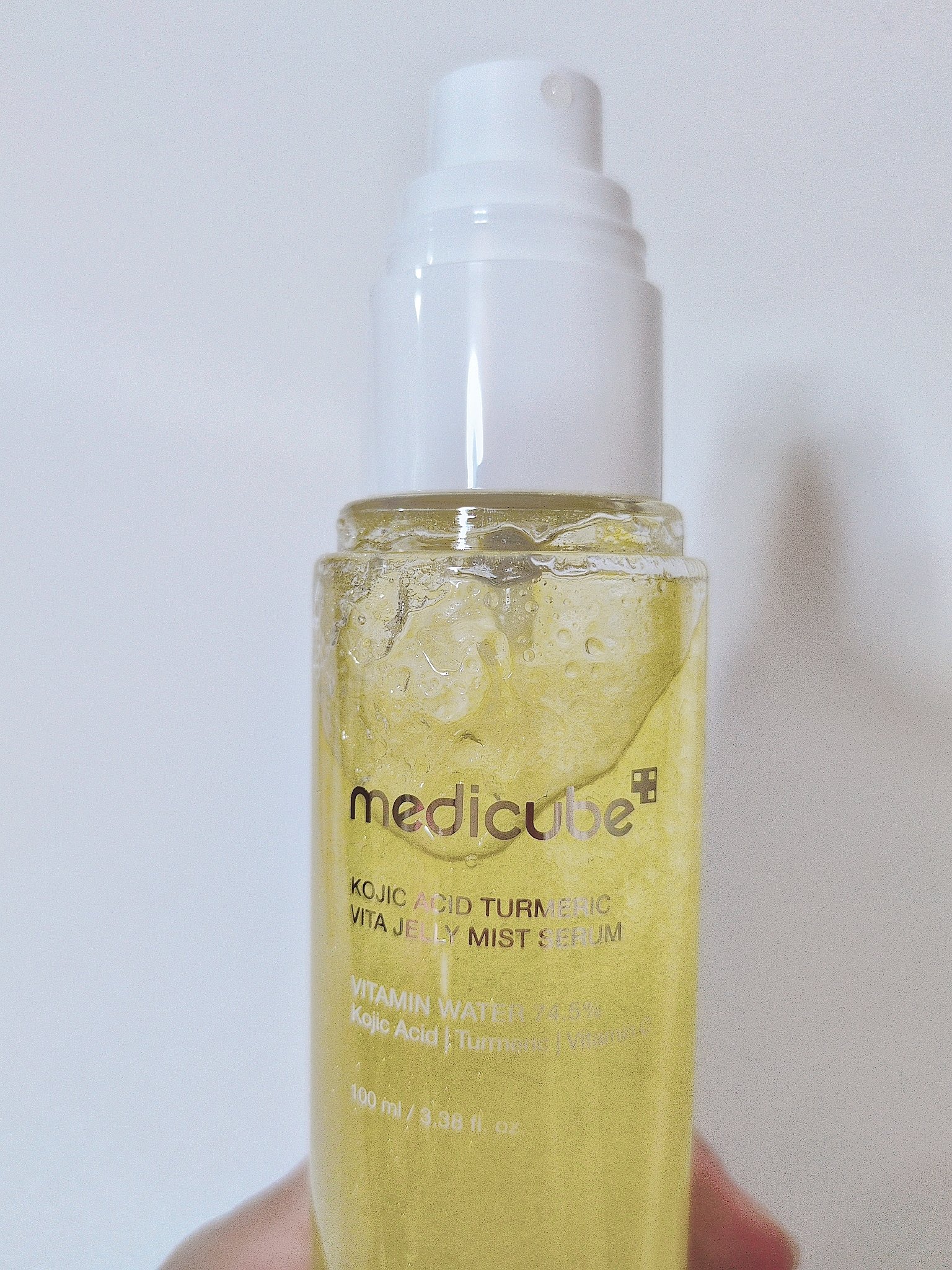 コウジ酸ビタゼリーセラムミスト/MEDICUBE/美容液を使ったクチコミ（2枚目）