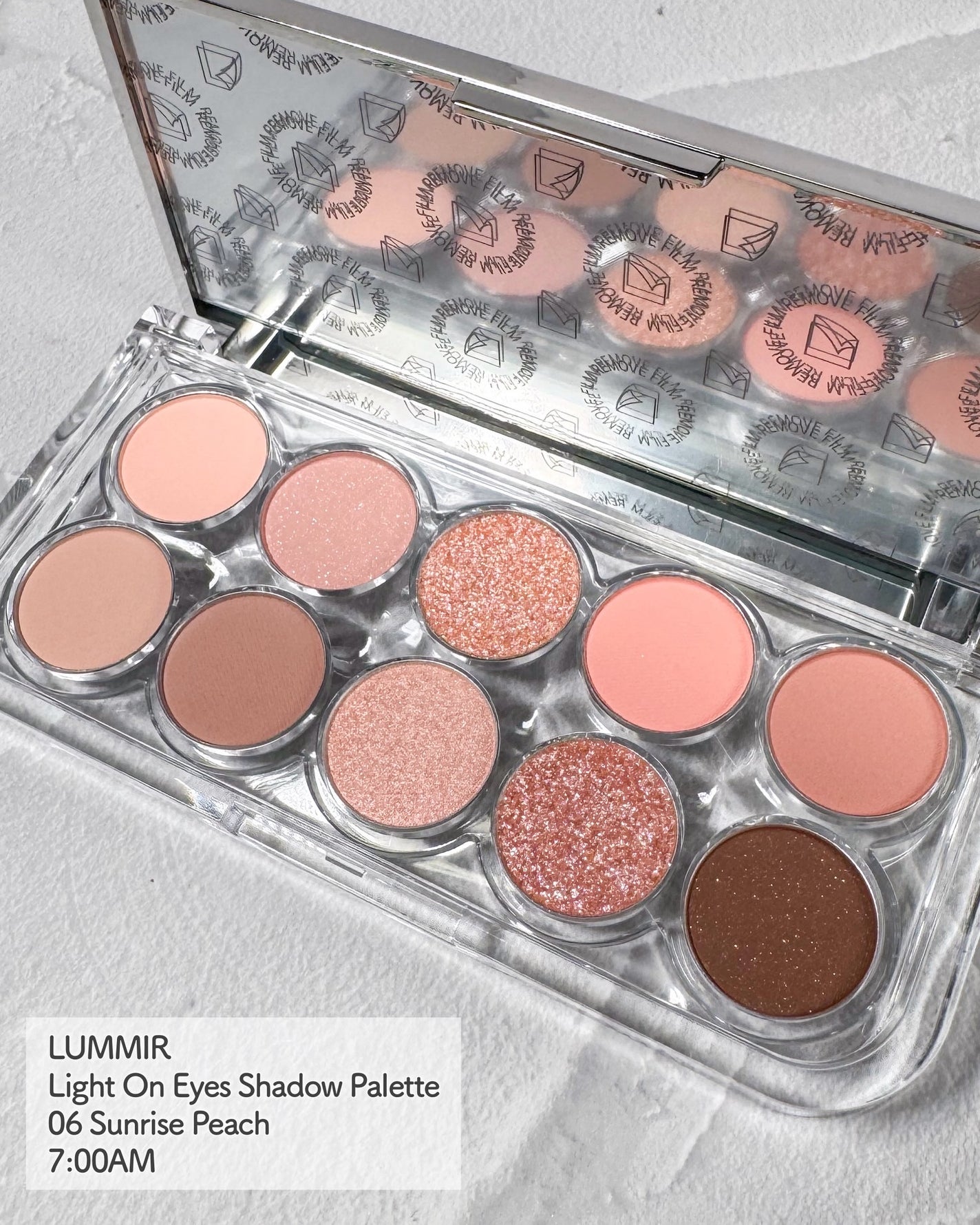 ソフトブラーリングアイパレット/wakemake/アイシャドウパレットを使ったクチコミ(4枚目)