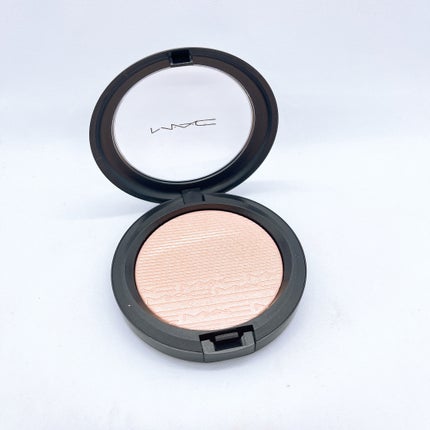 エクストラ ディメンション スキンフィニッシュ/M・A・C/プレストパウダーを使ったクチコミ(2枚目)