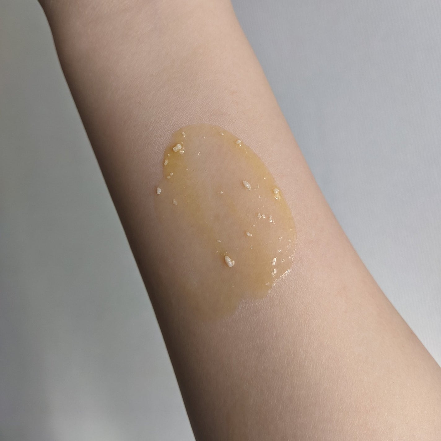 コウジ酸ビタナイアシンセラム/MEDICUBE/美容液を使ったクチコミ(4枚目)