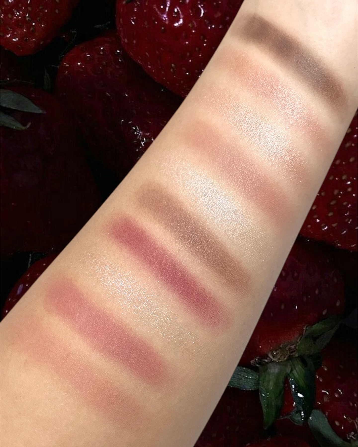 ムードアイズシャドウパレット/INGA/アイシャドウパレットを使ったクチコミ（3枚目）