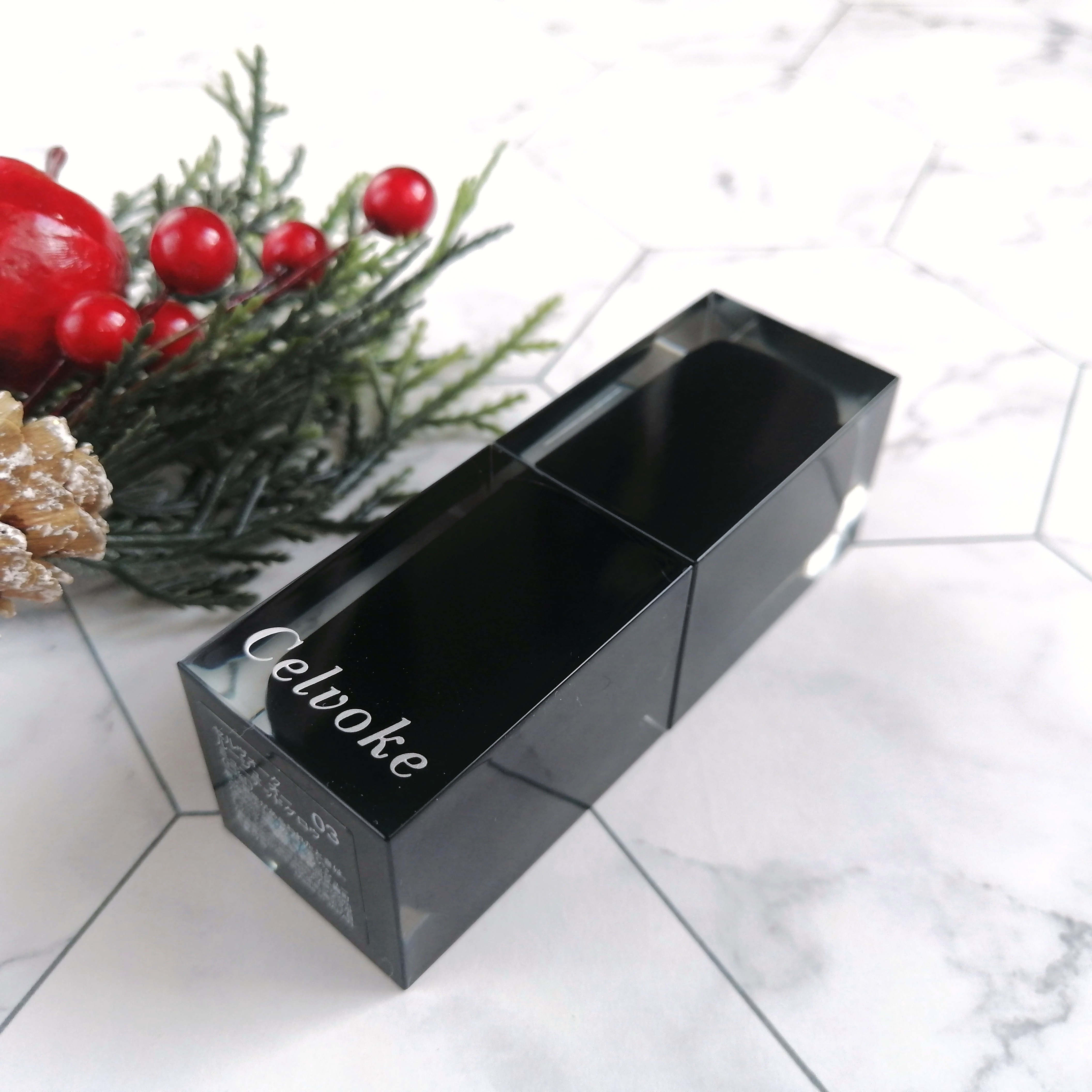 セルヴォーク ルージュ オー ミューテッドグロウ/Celvoke/口紅を使ったクチコミ（2枚目）