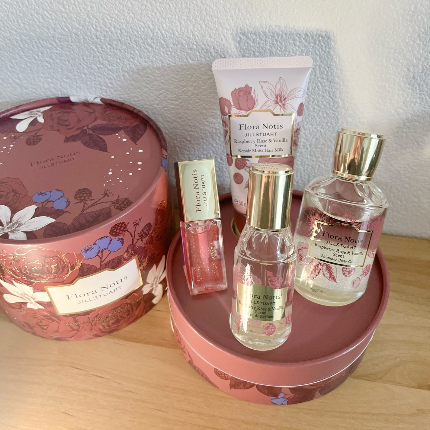 フローラノーティス ジルスチュアート ラズベリーローズ&バニラ コフレ/Flora Notis JILL STUART/その他キットセットを使ったクチコミ(9枚目)