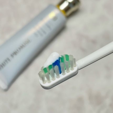 ホワイトプロミス 美白*+むし歯予防*/WHiTE PROMiSE/歯磨き粉を使ったクチコミ(2枚目)