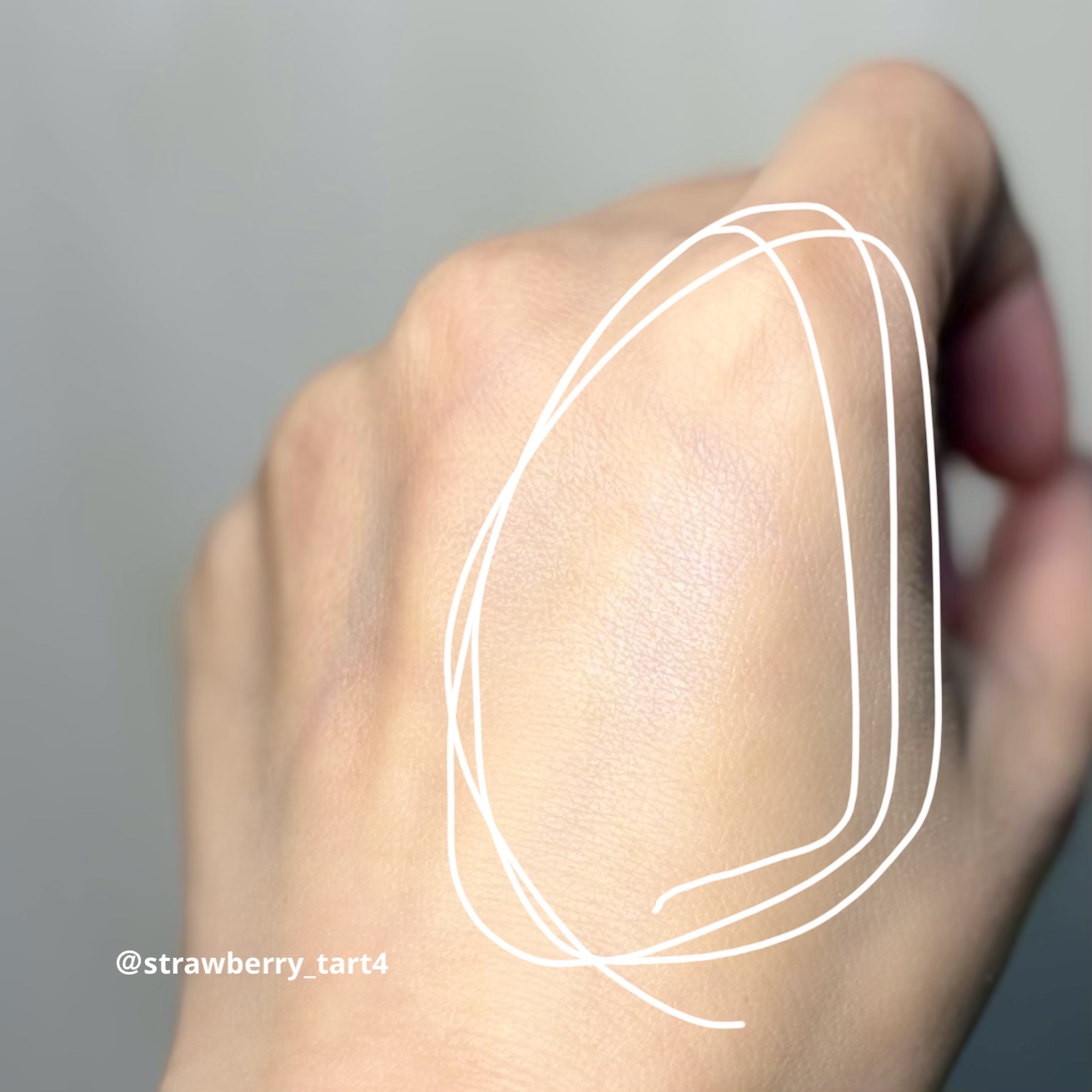 パールグロウニュアンサー/CEZANNE/パウダーハイライトを使ったクチコミ（3枚目）