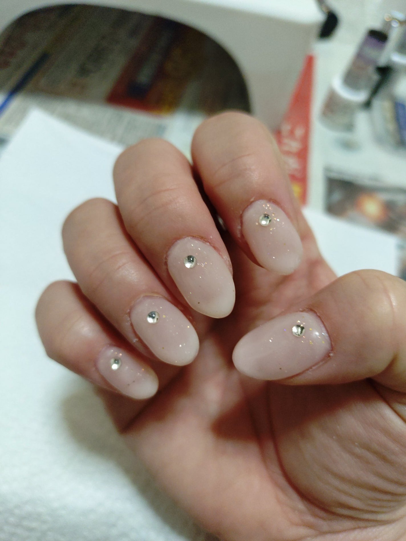 まっつん on LIPS 「本日ニューネイル💅乾燥の時期になってくると本当爪が割れて割れて..」(1枚目)