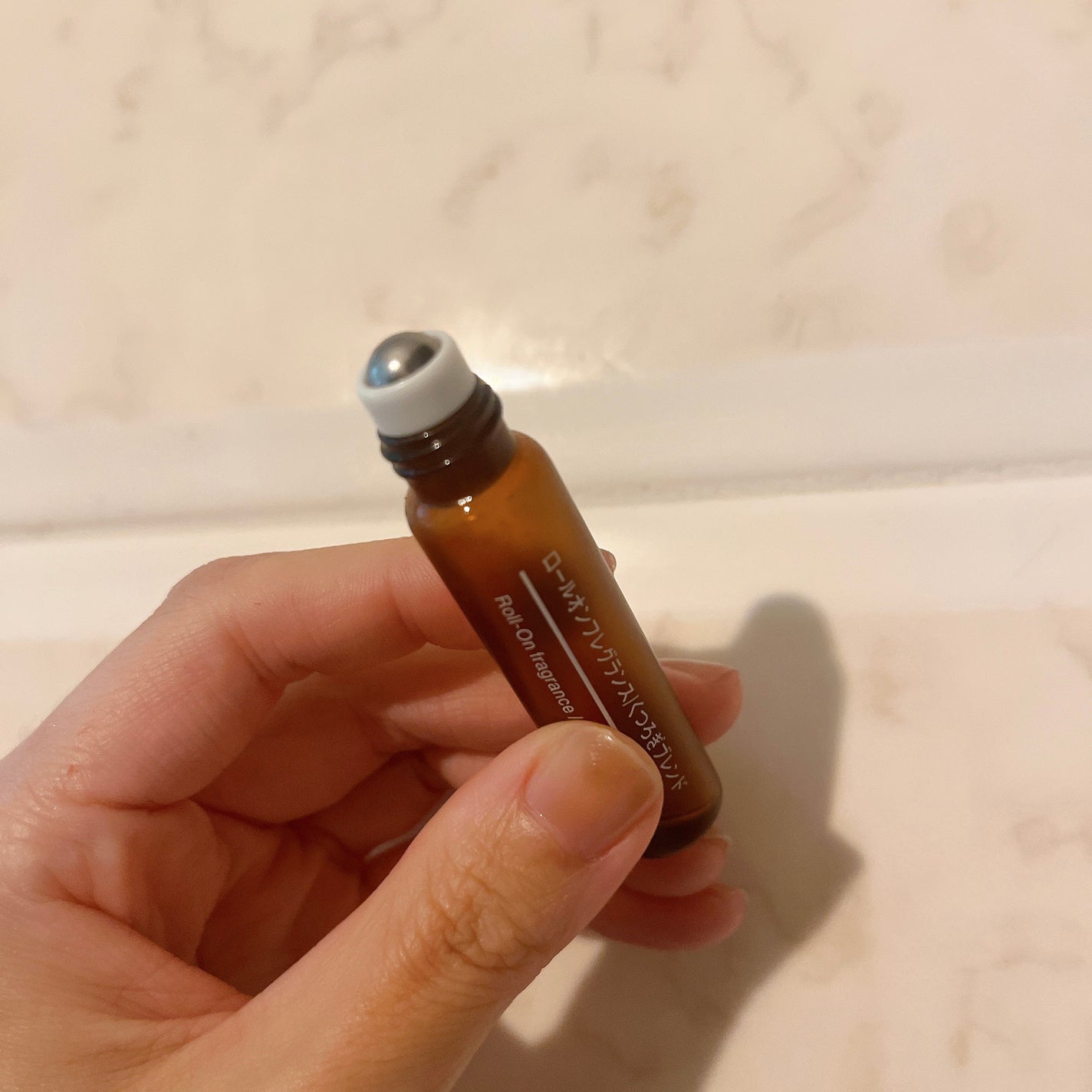 ロールオンフレグランス くつろぎブレンド/無印良品/フェイスオイルを使ったクチコミ(2枚目)
