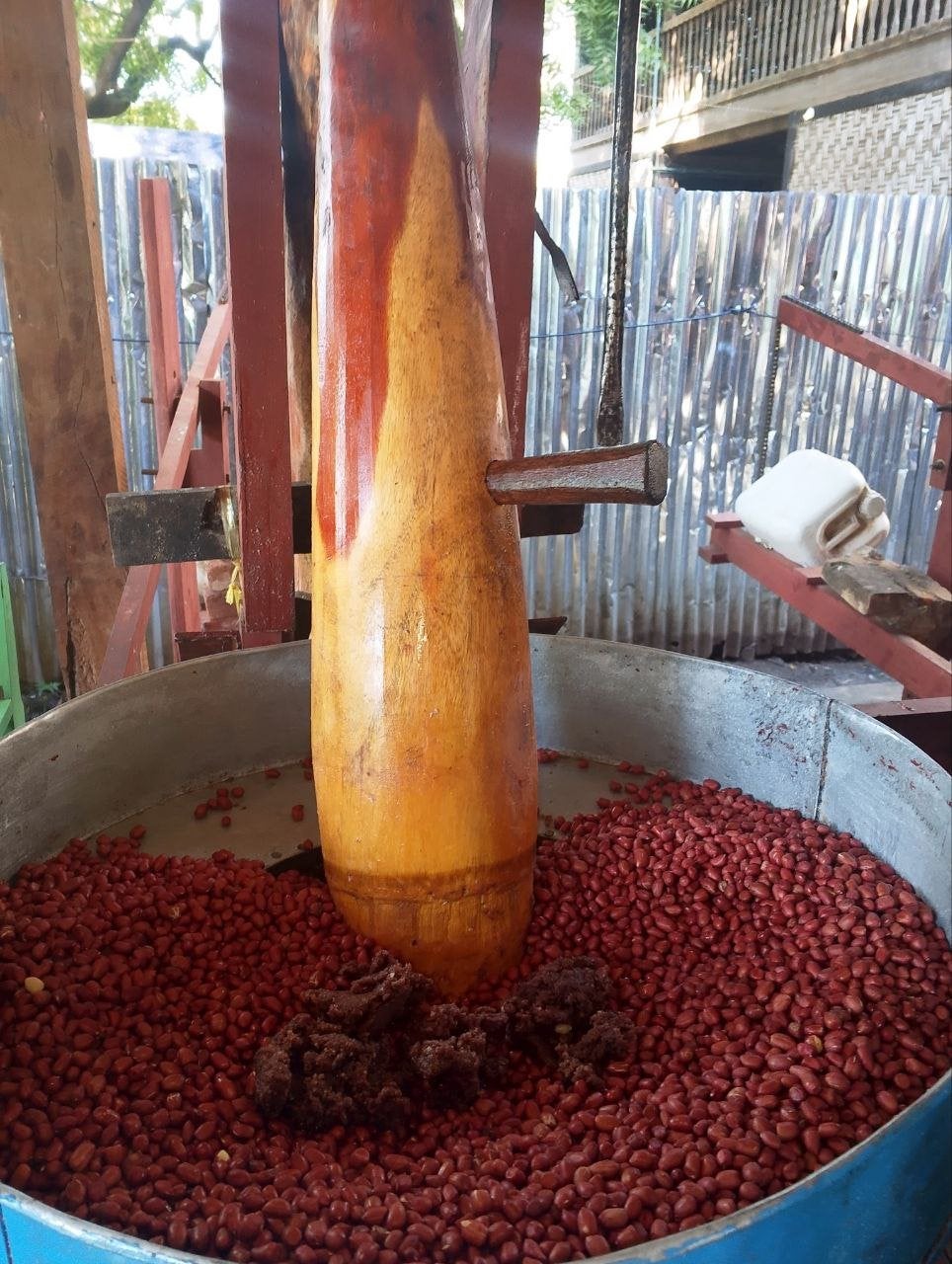 昼 on LIPS 「oil#はじめての投稿..」(5枚目)