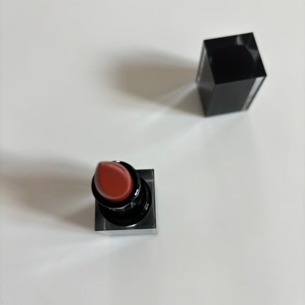 セルヴォーク ルージュ オー ミューテッドグロウ/Celvoke/口紅を使ったクチコミ(5枚目)