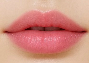 FEMMUEから初のリップスティックコレクションが登場の画像