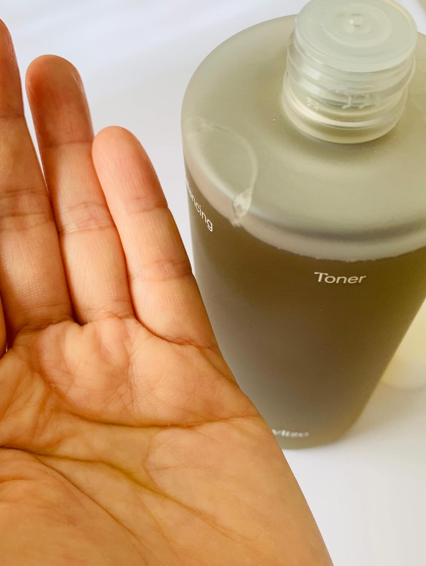 ファーストバランシングトナー/Lowlize/化粧水を使ったクチコミ(3枚目)