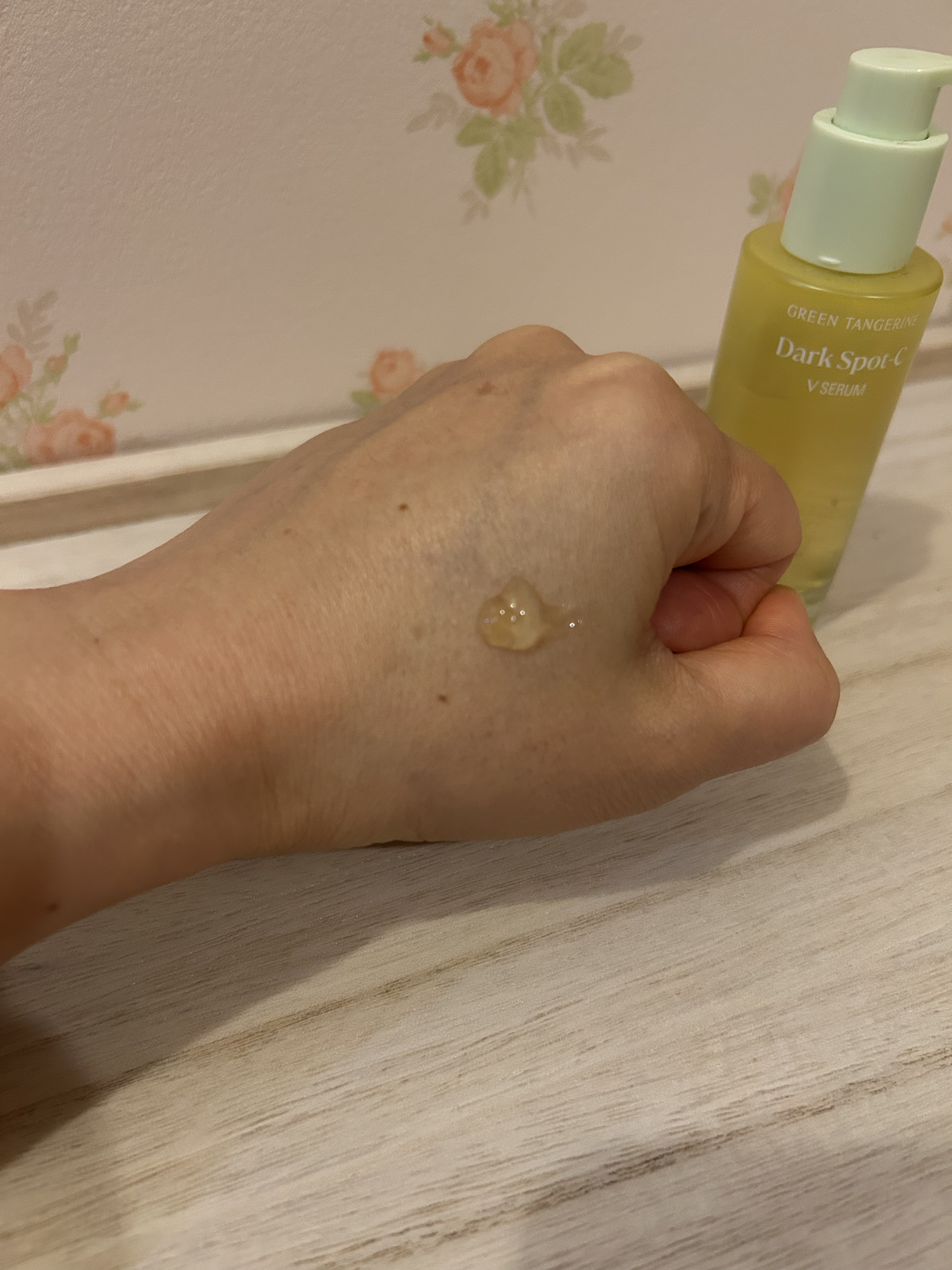 グリーンタンジェリン ビタC ダークスポットケアセラム/goodal/美容液を使ったクチコミ（3枚目）