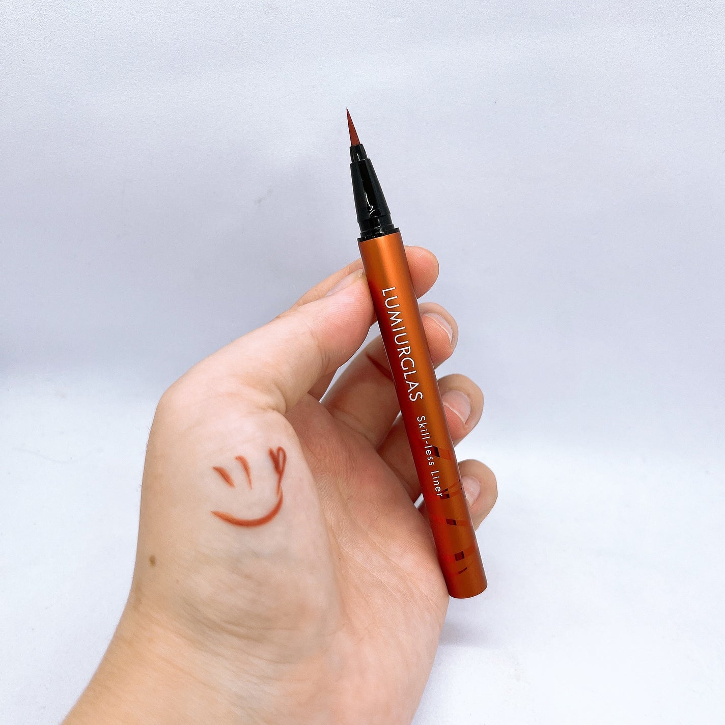 スキルレスライナー/LUMIURGLAS/リキッドアイライナーを使ったクチコミ(4枚目)