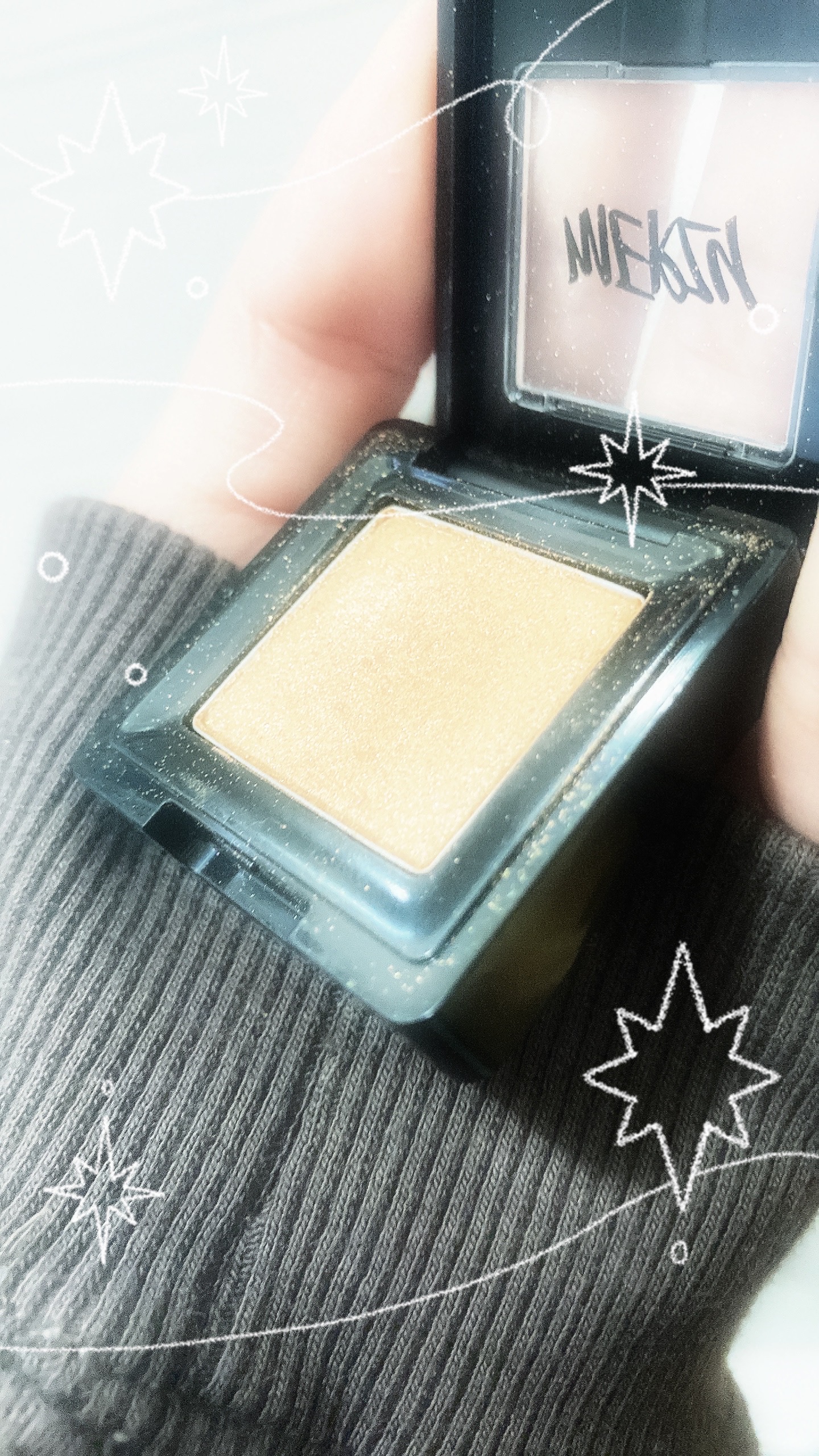 THE FIRST EYE SHADOW/MERZY/単色アイシャドウを使ったクチコミ（1枚目）