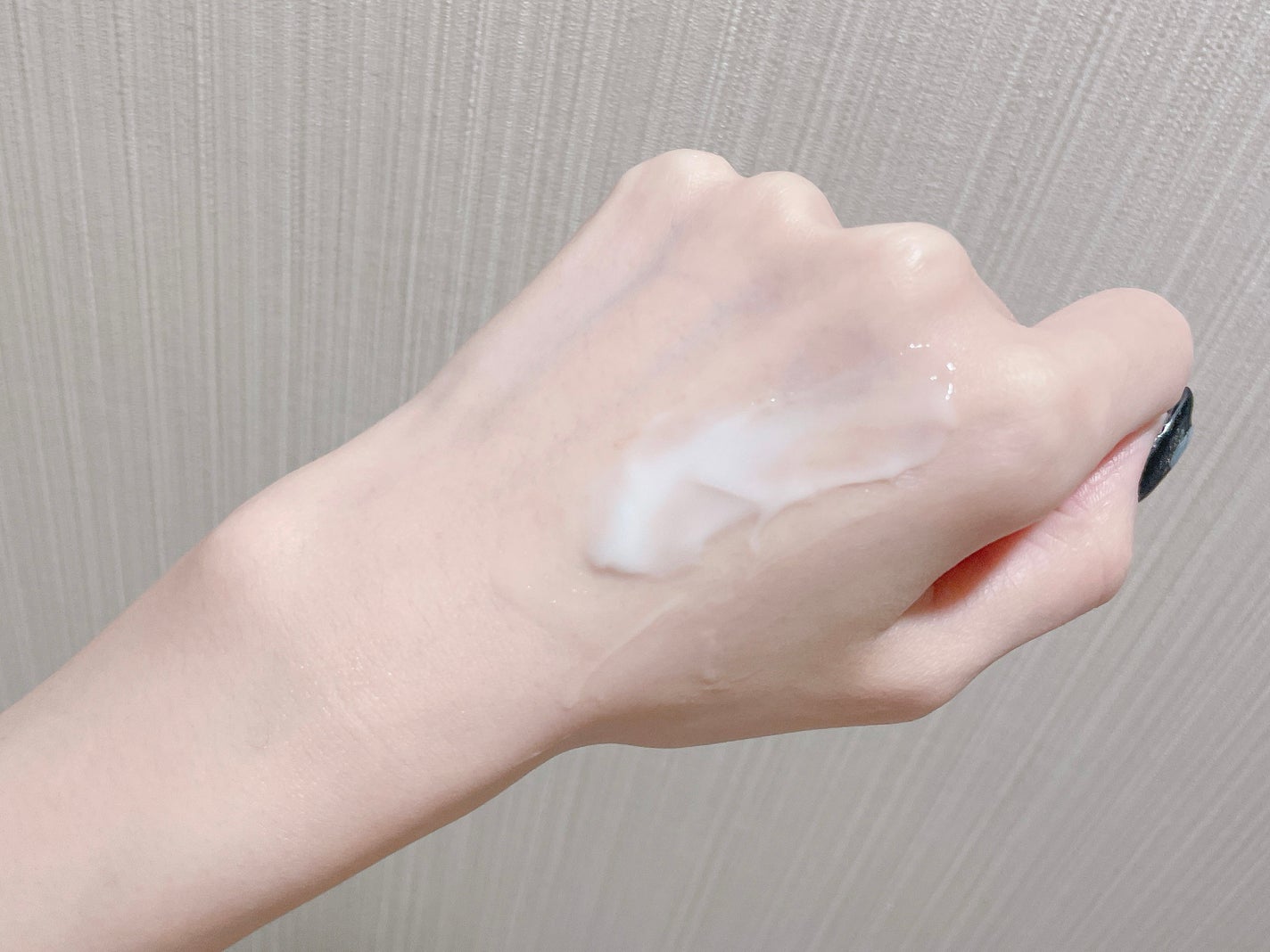 パフュームボディローション リリィムスクホワイトティー/TEABLESS/ボディローションを使ったクチコミ(3枚目)