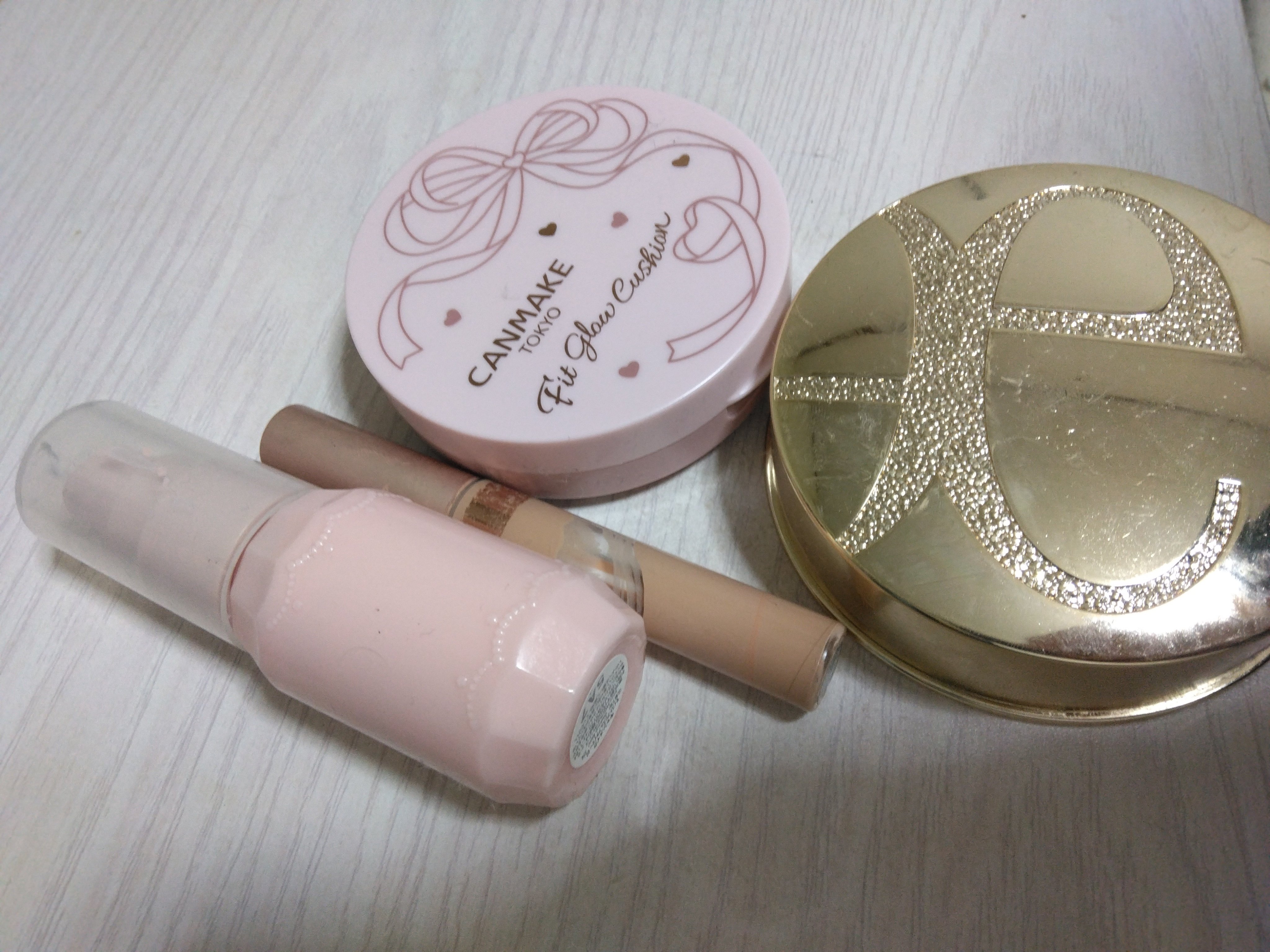 カバー＆ストレッチコンシーラー UV/キャンメイク/リキッドコンシーラーを使ったクチコミ（1枚目）