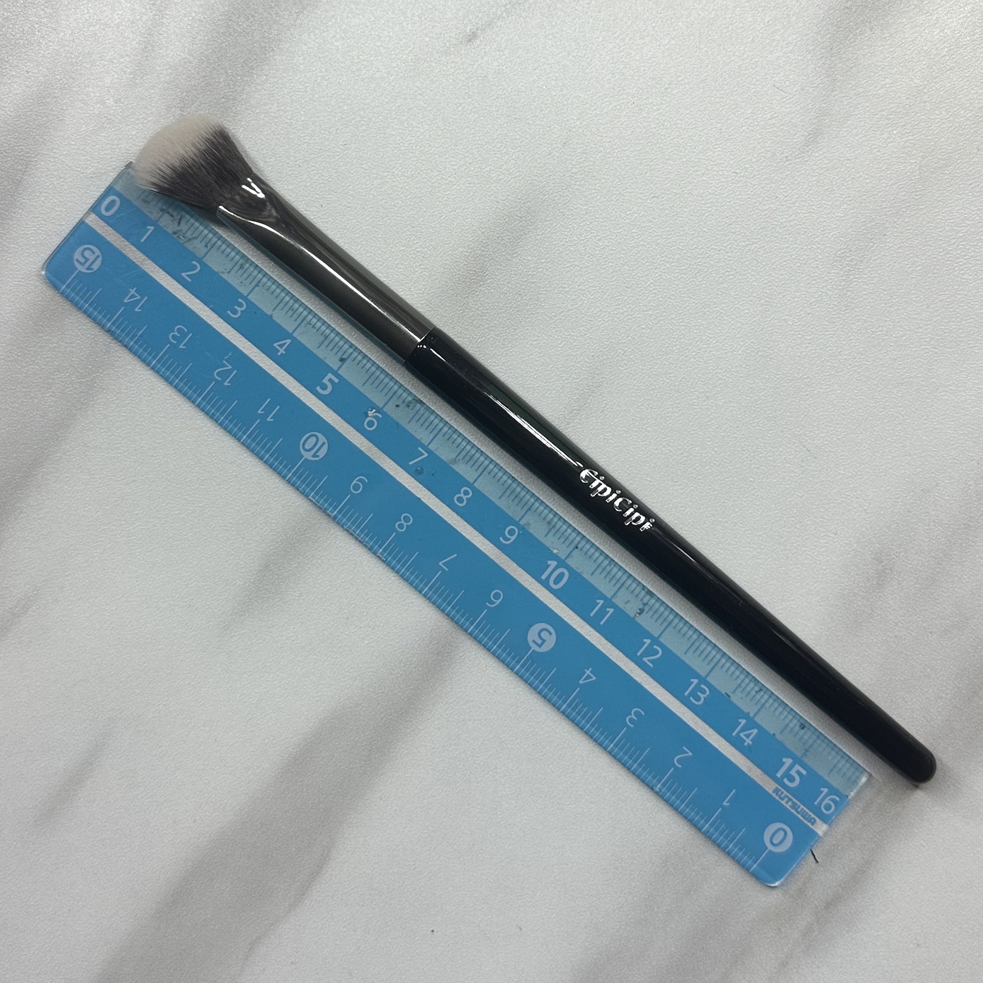 シピシピ　ハイライトブラシ/CipiCipi/メイクブラシを使ったクチコミ（3枚目）