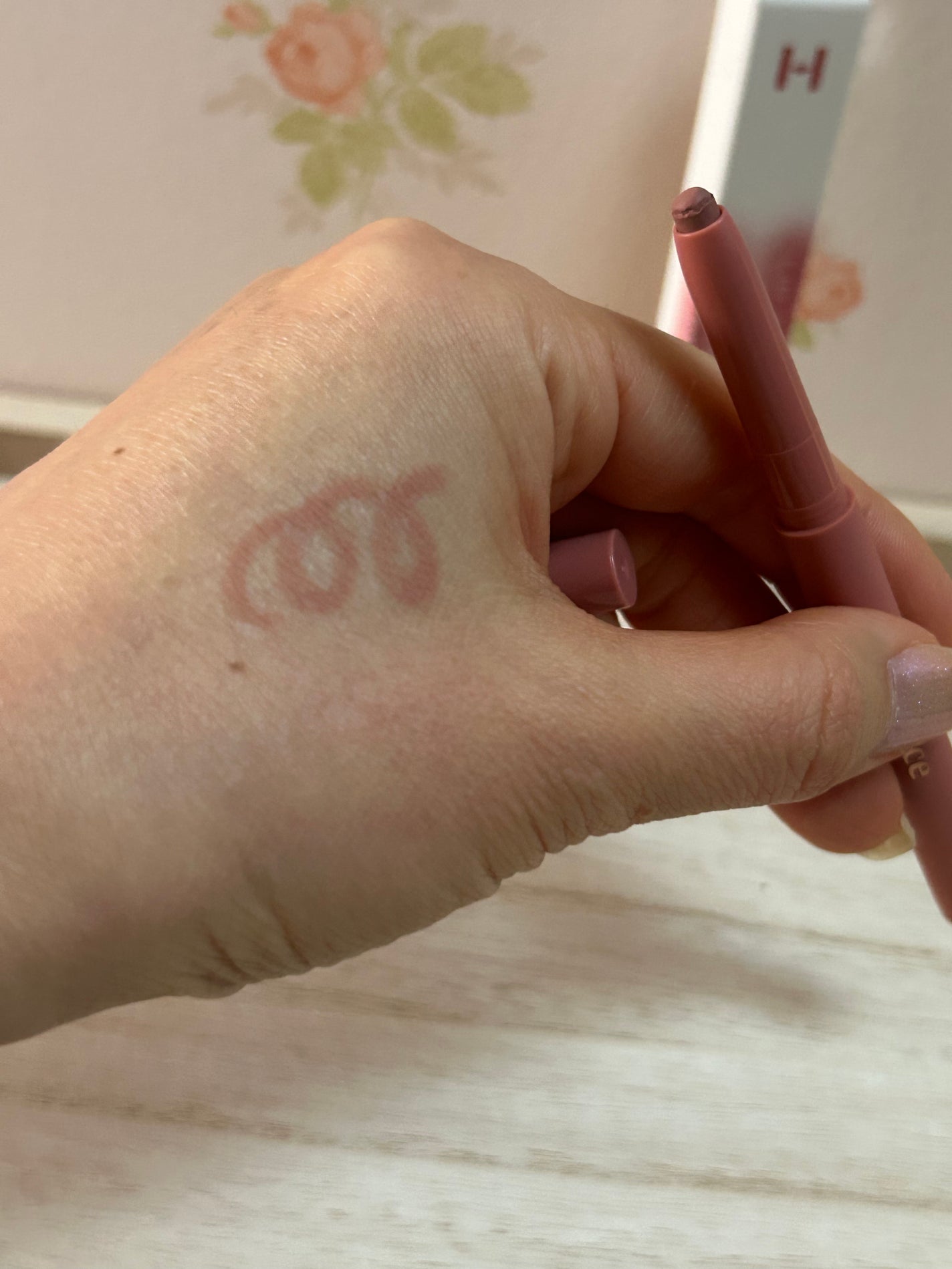 ALL OVER LIP PENCIL/hince/リップライナーを使ったクチコミ(4枚目)