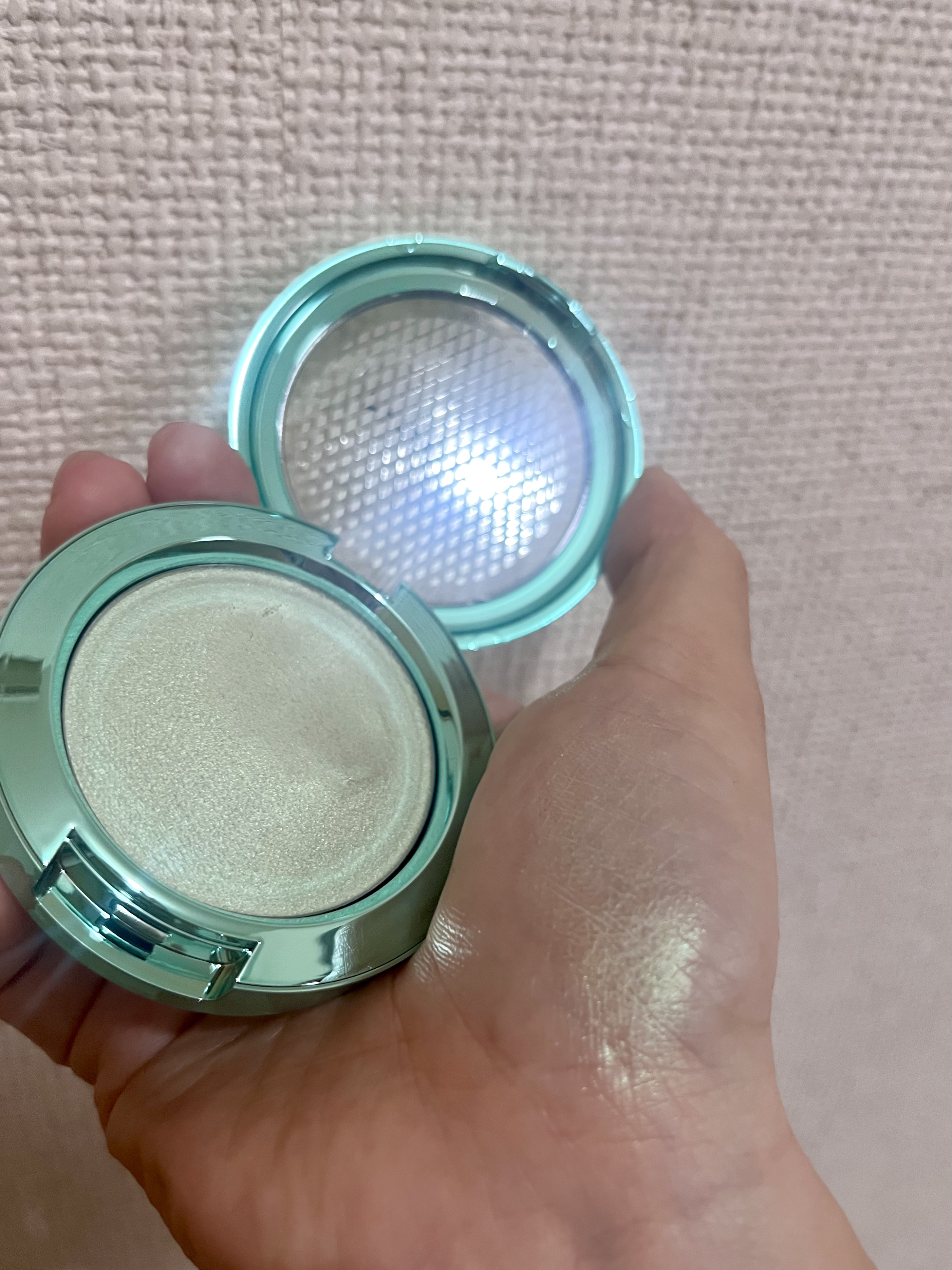 バウンス ＆ グリーム ハイライター/M・A・C/パウダーハイライトを使ったクチコミ（3枚目）