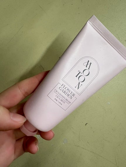 シルクハンドクリーム FLOWER GARDEN /MOTON/ハンドクリームを使ったクチコミ(1枚目)