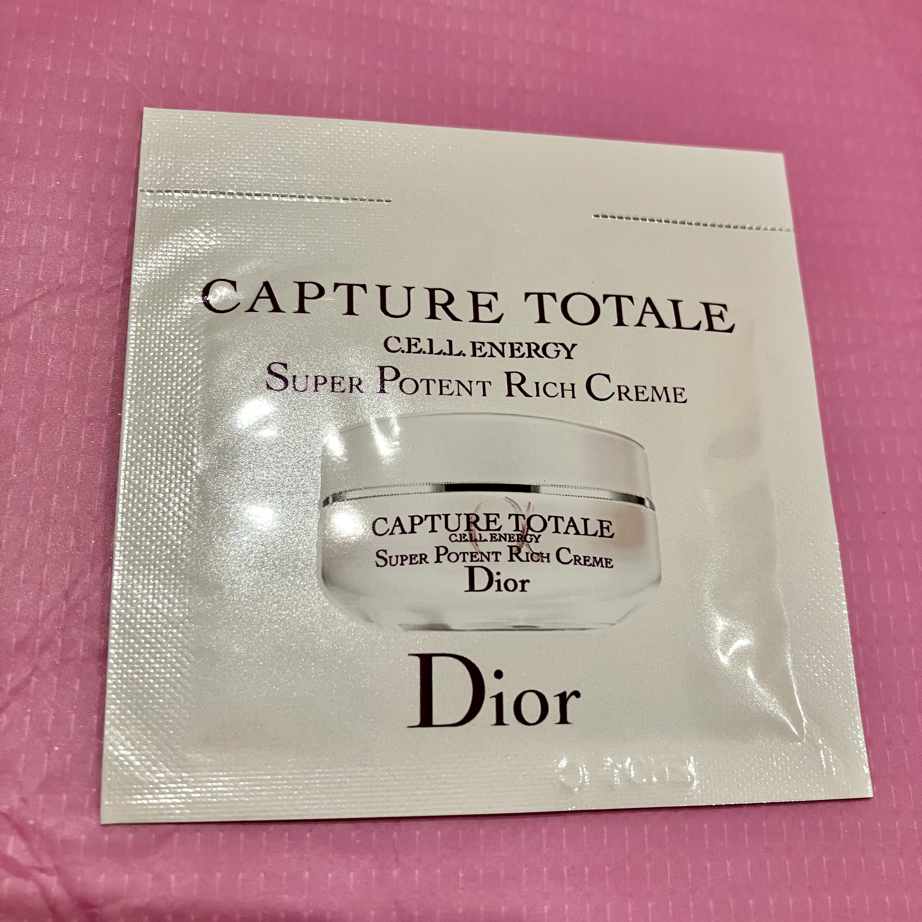 カプチュール トータル セル ENGY クリーム/Dior/フェイスクリームを使ったクチコミ（1枚目）