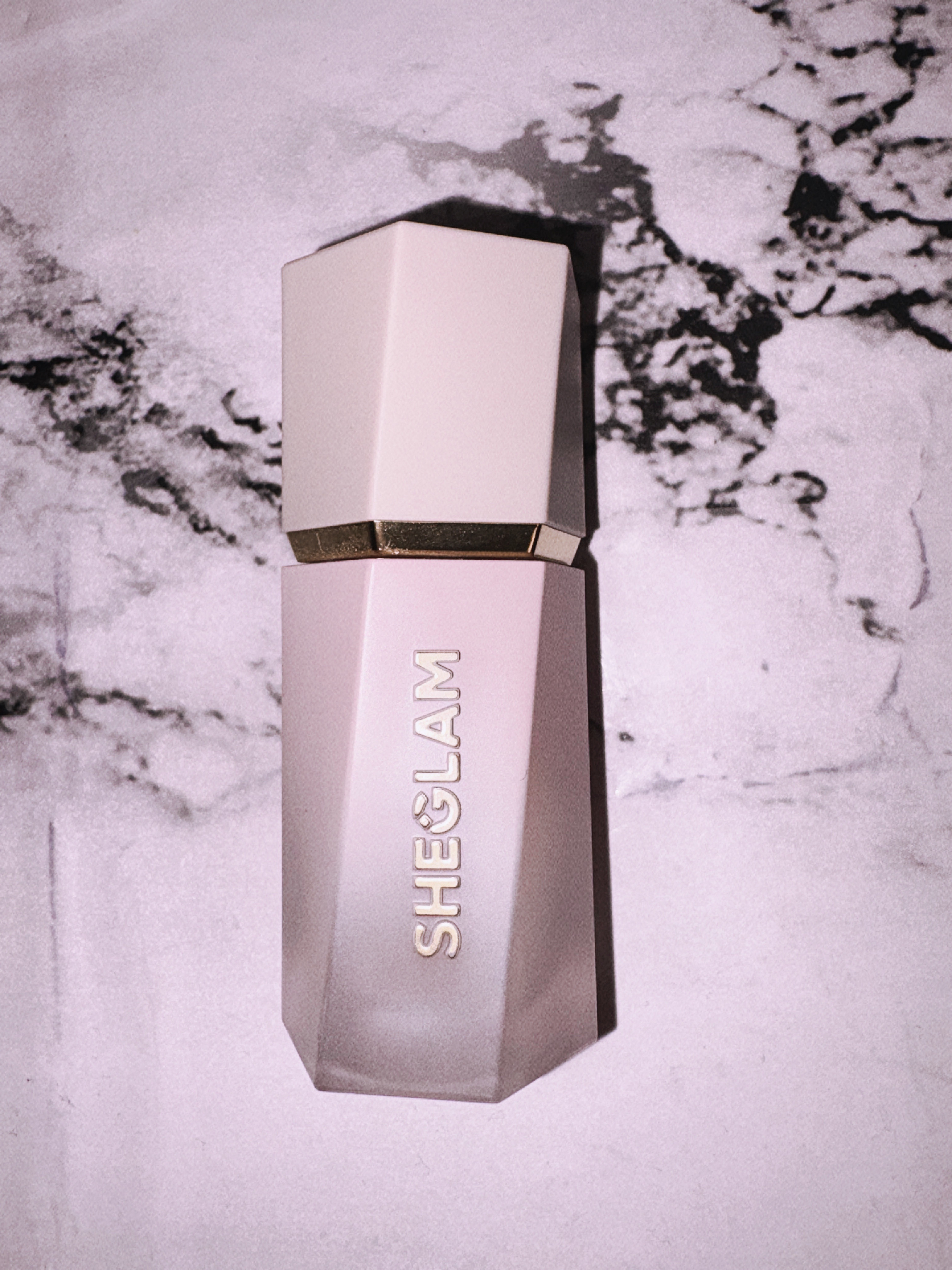 グロウブルーム リキッドハイライター/SHEGLAM/リキッドハイライトを使ったクチコミ（1枚目）