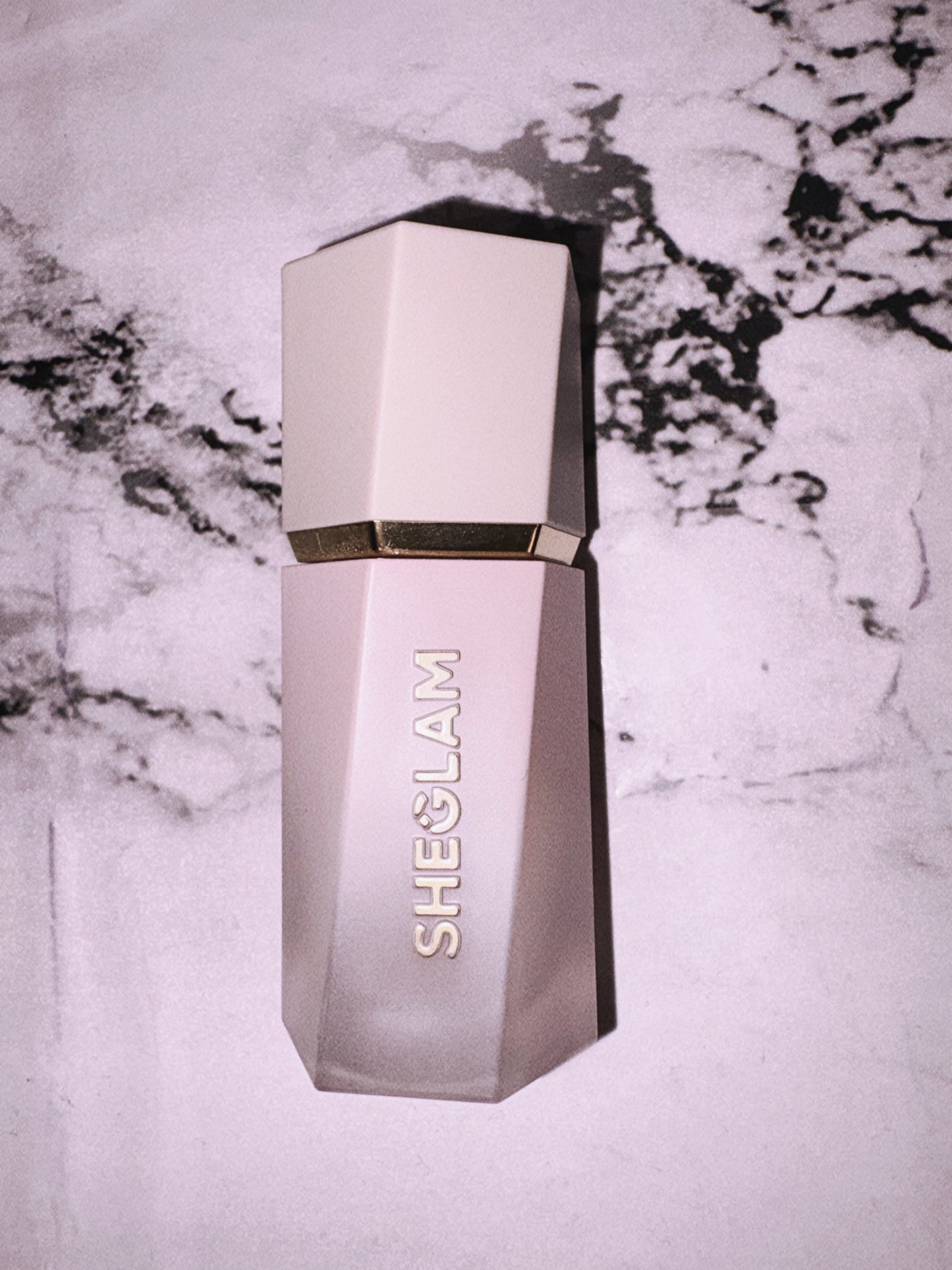 グロウブルーム リキッドハイライター/SHEGLAM/リキッドハイライトを使ったクチコミ(1枚目)