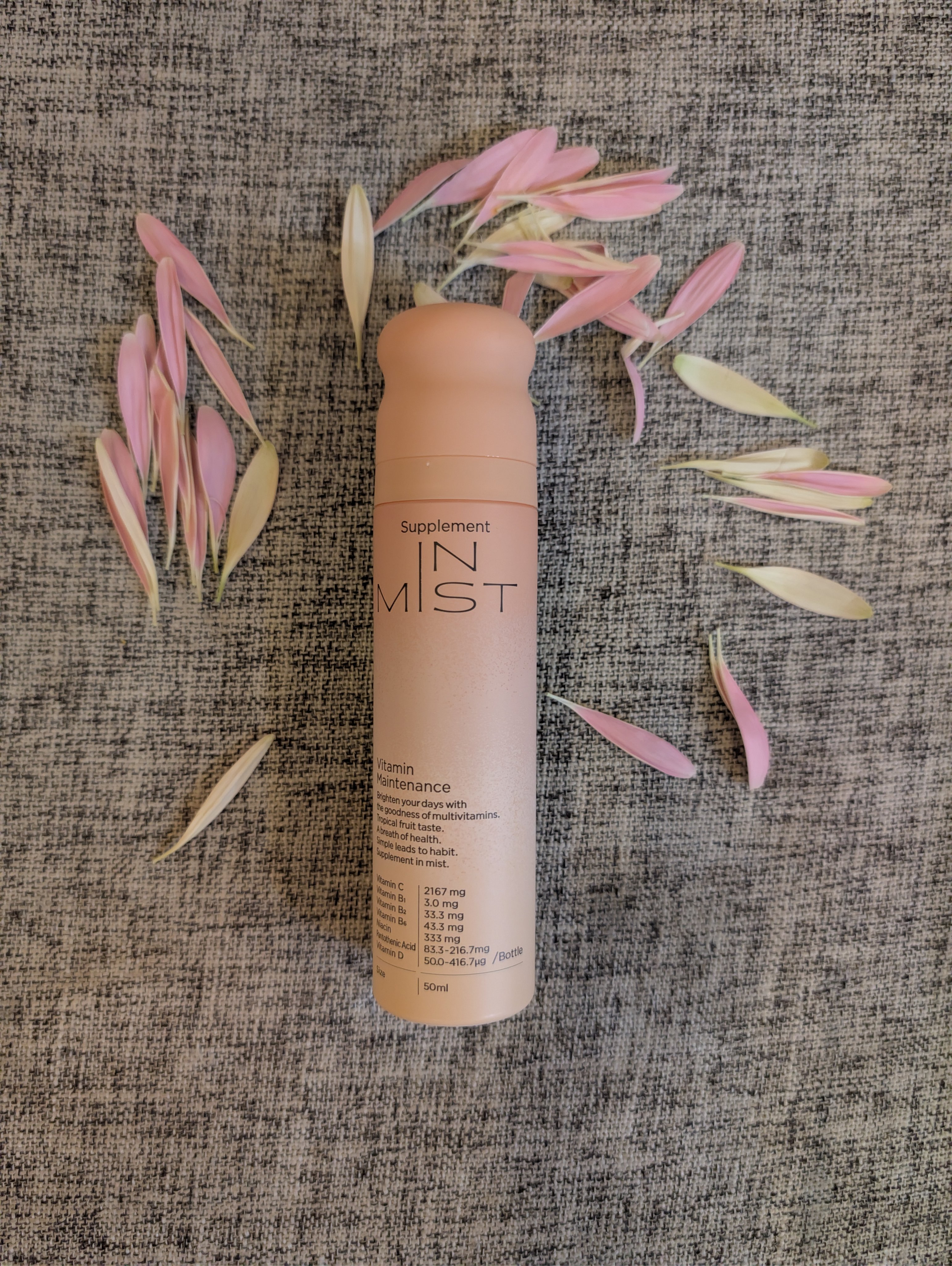 IN MIST(インミスト)

どこでも水無しワンプッシュでおいしく飲めるミスト型サプリメントです。ミスト型サプリ初めてです！珍しい！

パッケージもかわいくて持ち運びしやすくて化粧品みたいでさっと取り出してもかわいさキープできるのがお気に