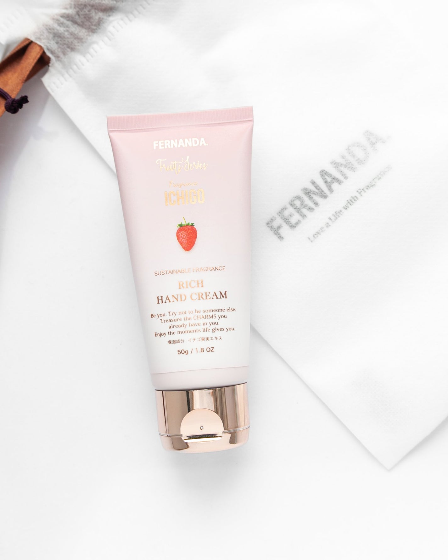 フレグランスリッチハンドクリーム(イチゴ)/フェルナンダ/ハンドクリームを使ったクチコミ(1枚目)