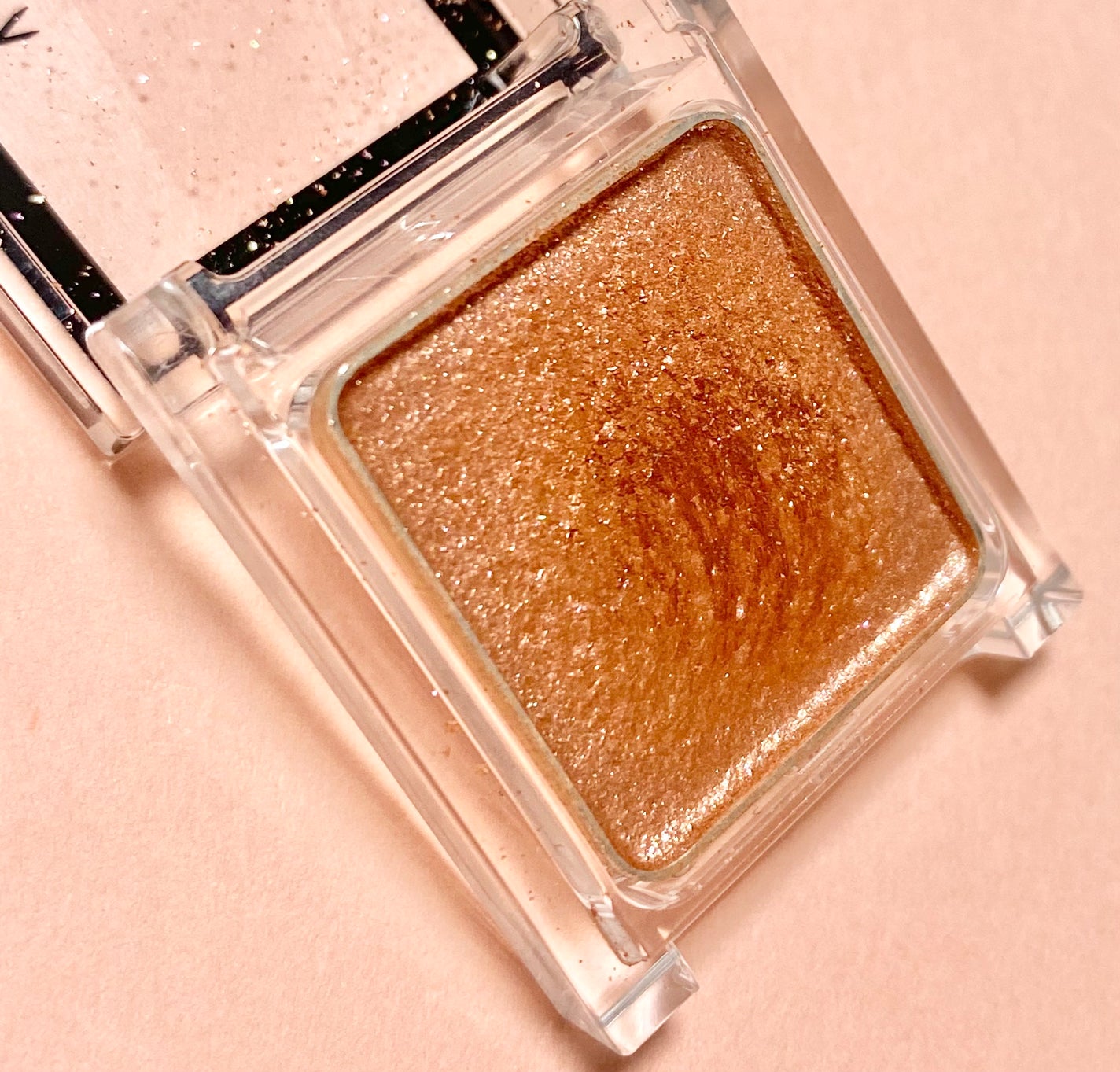 ケイト ザ アイカラー/KATE/単色アイシャドウを使ったクチコミ(2枚目)