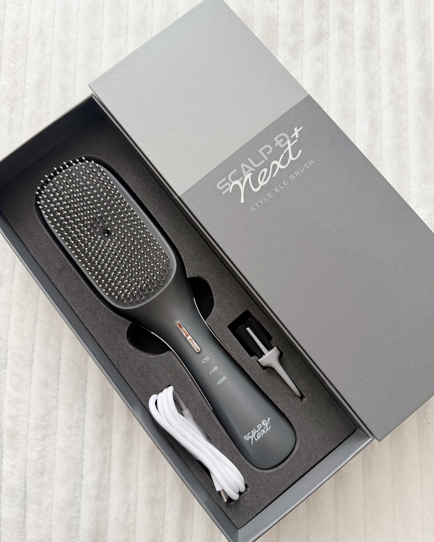 スカルプD ネクストプラス スタイルエレブラシ/アンファー(スカルプD)/ヘッドマッサージャーを使ったクチコミ(6枚目)