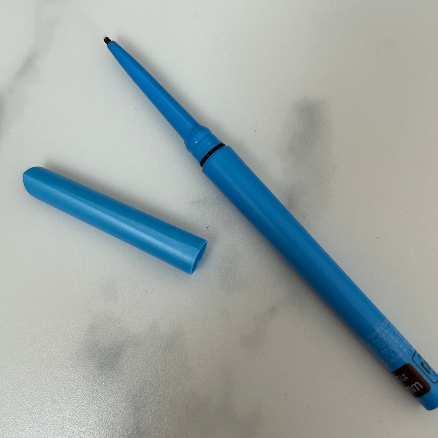 「密着アイライナー」極細クリームペンシル/デジャヴュ/ペンシルアイライナーを使ったクチコミ(1枚目)