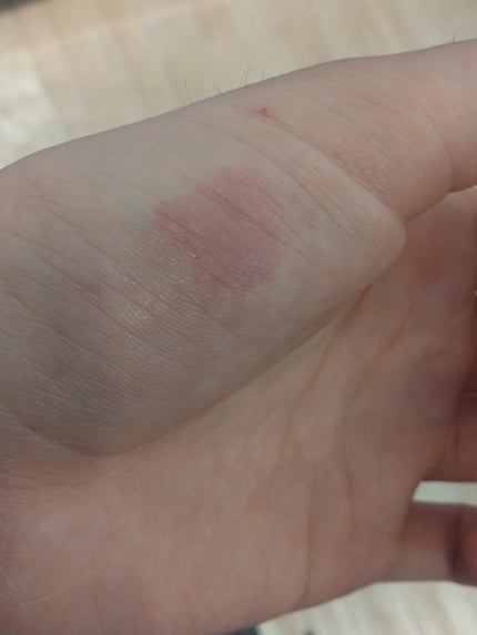 ザ ジューシーラスティングティント 04 フィグフィグ/rom&nd/リップティントを使ったクチコミ(3枚目)