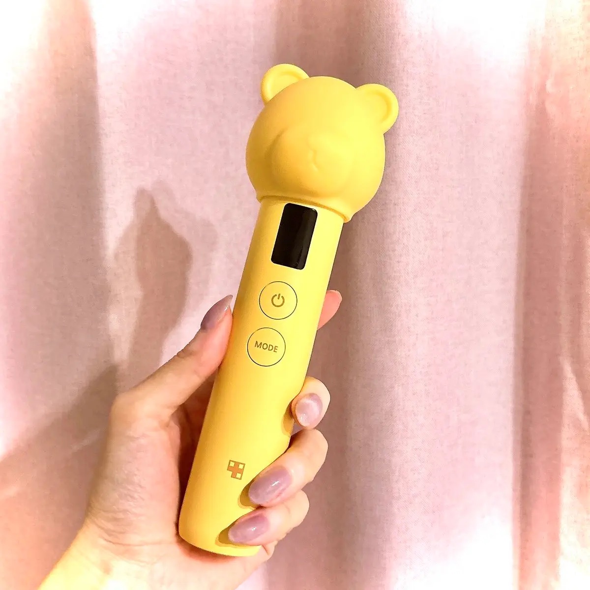 有能美顔器　イエローくまちゃん🧸💛

どんな美顔器とか脱毛器とか買っても
全ぜ続かなかった私が二ヶ月欠かさず
毎日支えてる美顔器！！！

美容液を塗って5分導入美容モードで
お肌に当てると肌がぷりんってなるし
ここ一ヶ月本当に肌荒れが減