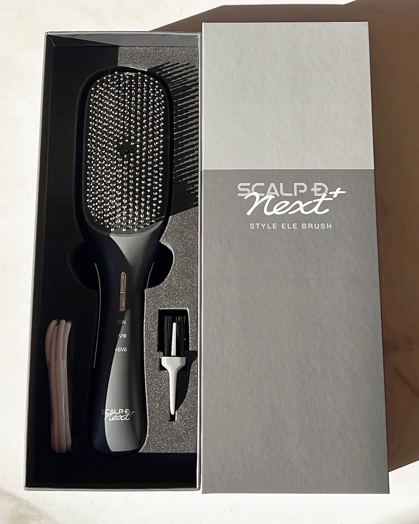 スカルプD ネクストプラス スタイルエレブラシ/アンファー(スカルプD)/ヘッドマッサージャーを使ったクチコミ(5枚目)