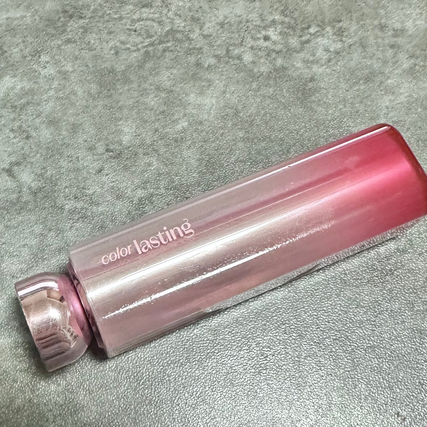 カラーラスティンググロウスティック/ETUDE/口紅を使ったクチコミ(2枚目)