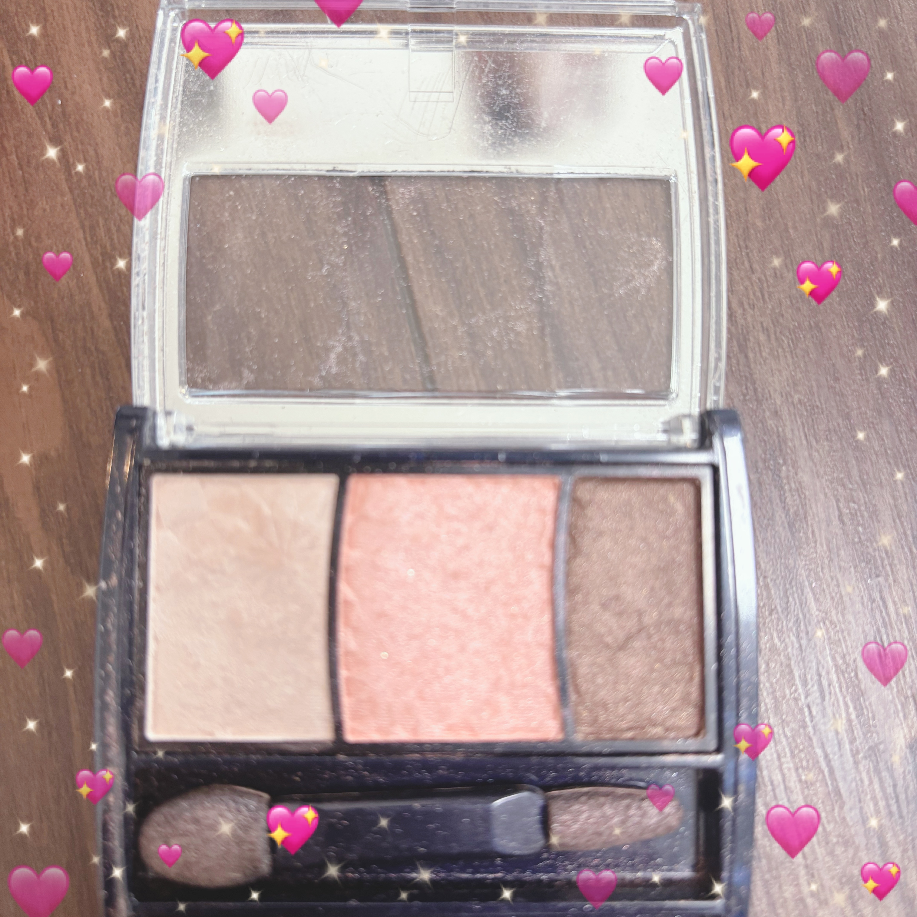 グラデカラーアイシャドウＮ/media/アイシャドウパレットを使ったクチコミ（1枚目）