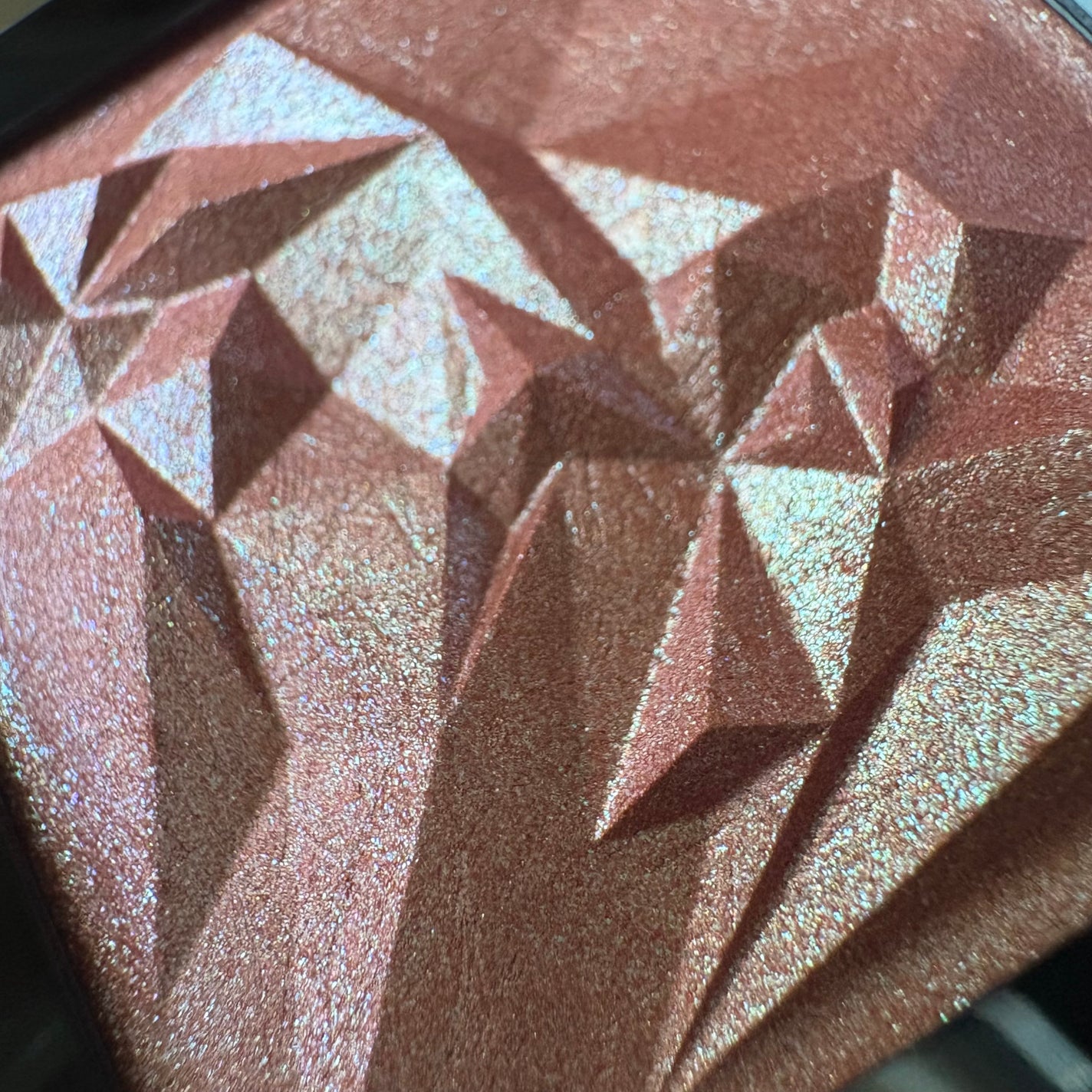 クラッシュド ジェム/shu uemura/単色アイシャドウを使ったクチコミ(4枚目)